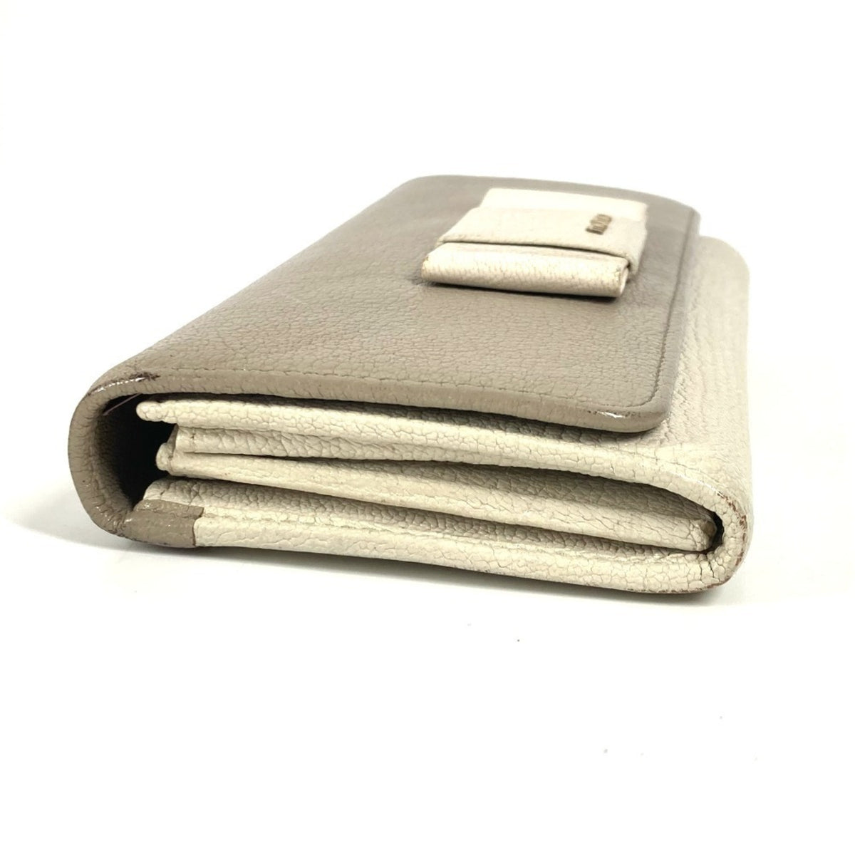 Miu Miu Gray White Leather Long Wallet (Bi-Fold) (Pre-Owned)