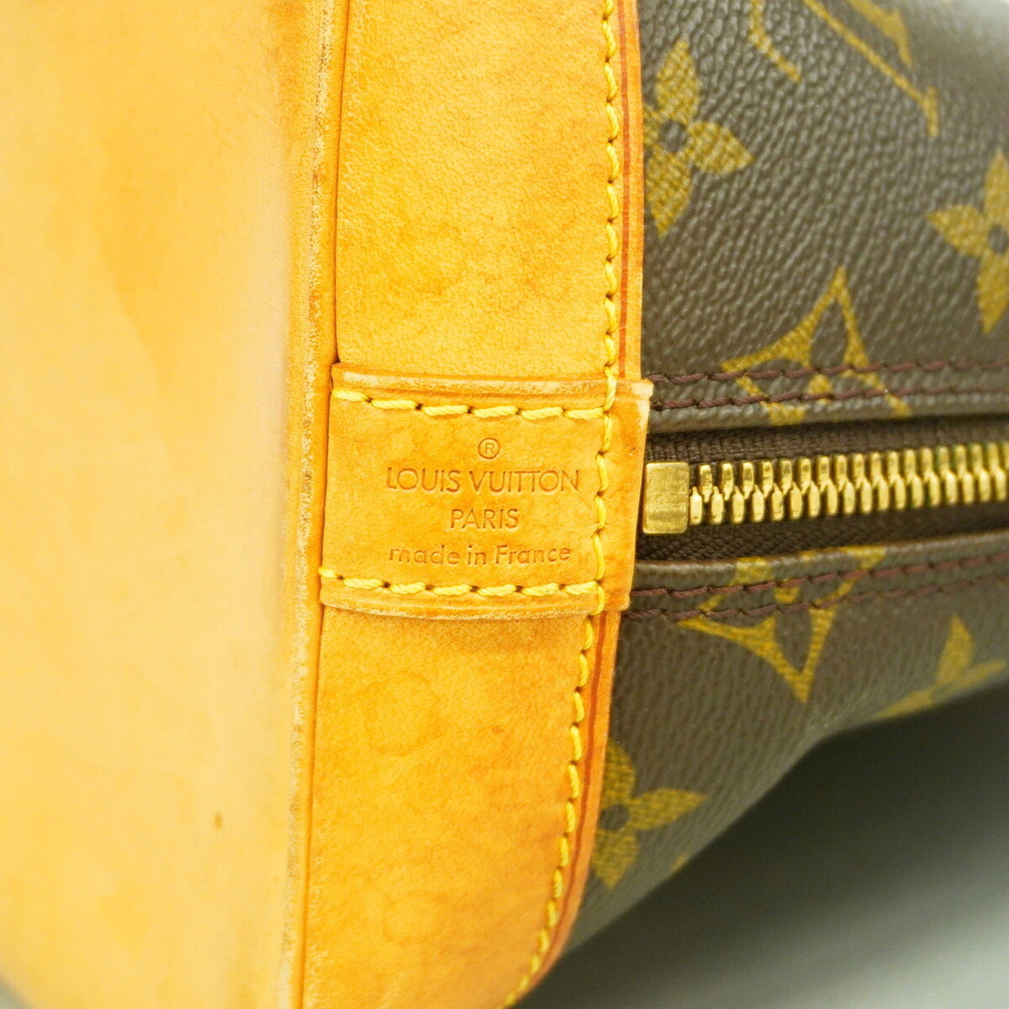 Louis Vuitton Brown Handbag (Pre-Owned)