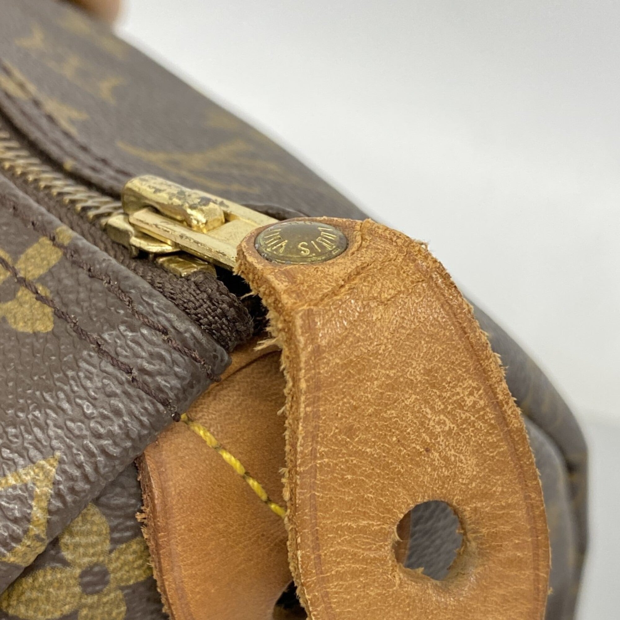 Louis Vuitton Brown Handbag (Pre-Owned)