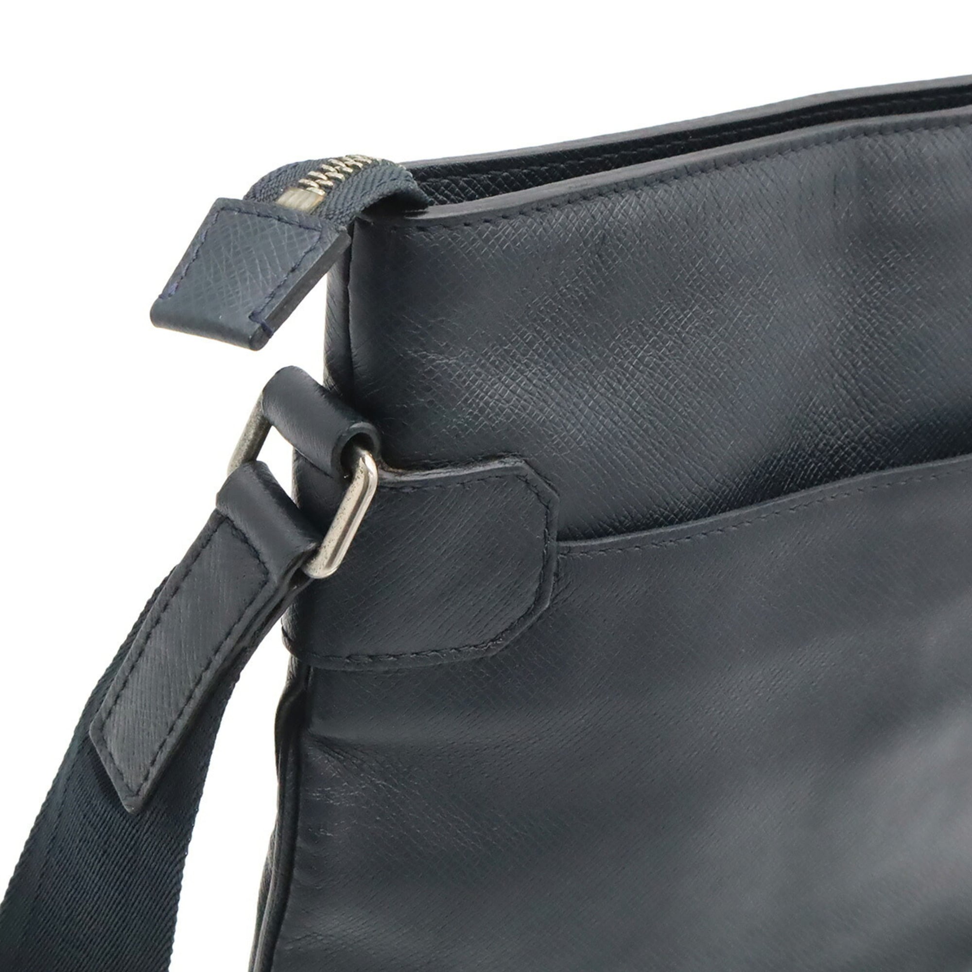 Louis Vuitton Boreal Taiga Leather Shoulder Bag (Pre-Owned)