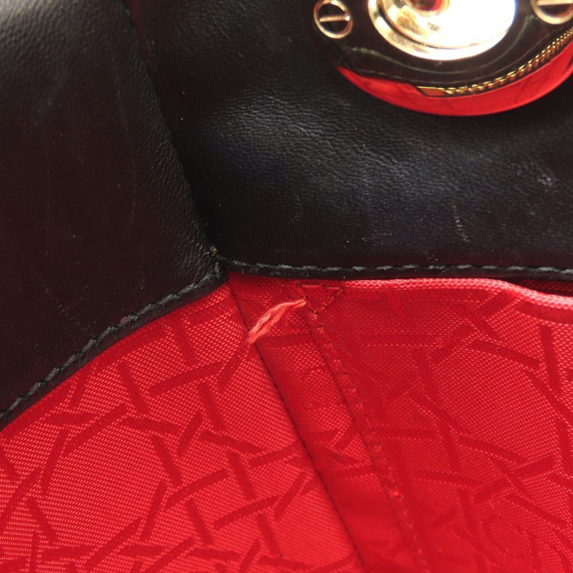 Christian Dior Black Leather Handbag (Pre-Owned)