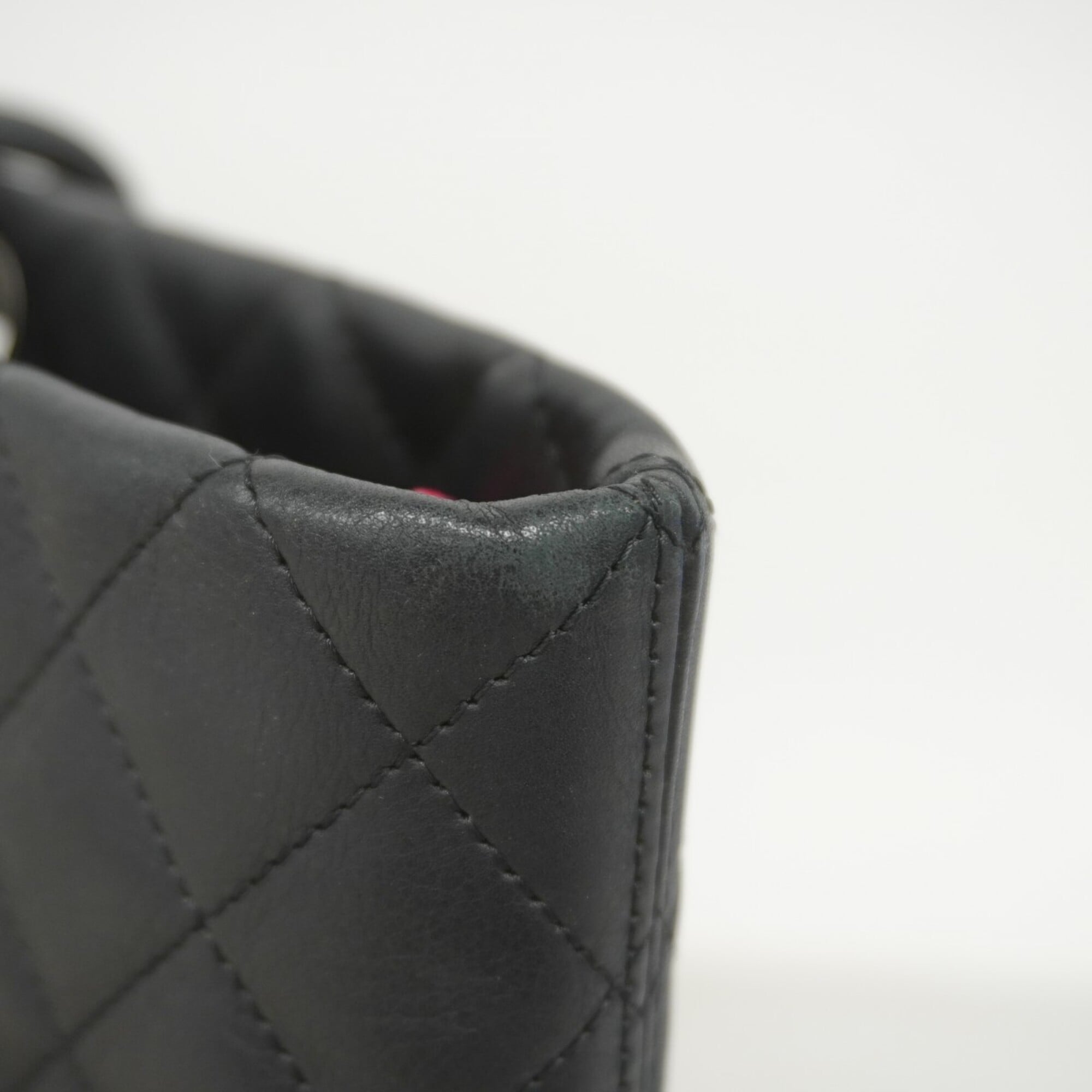 Chanel Black Leather Tote Bag (Pre-Owned)