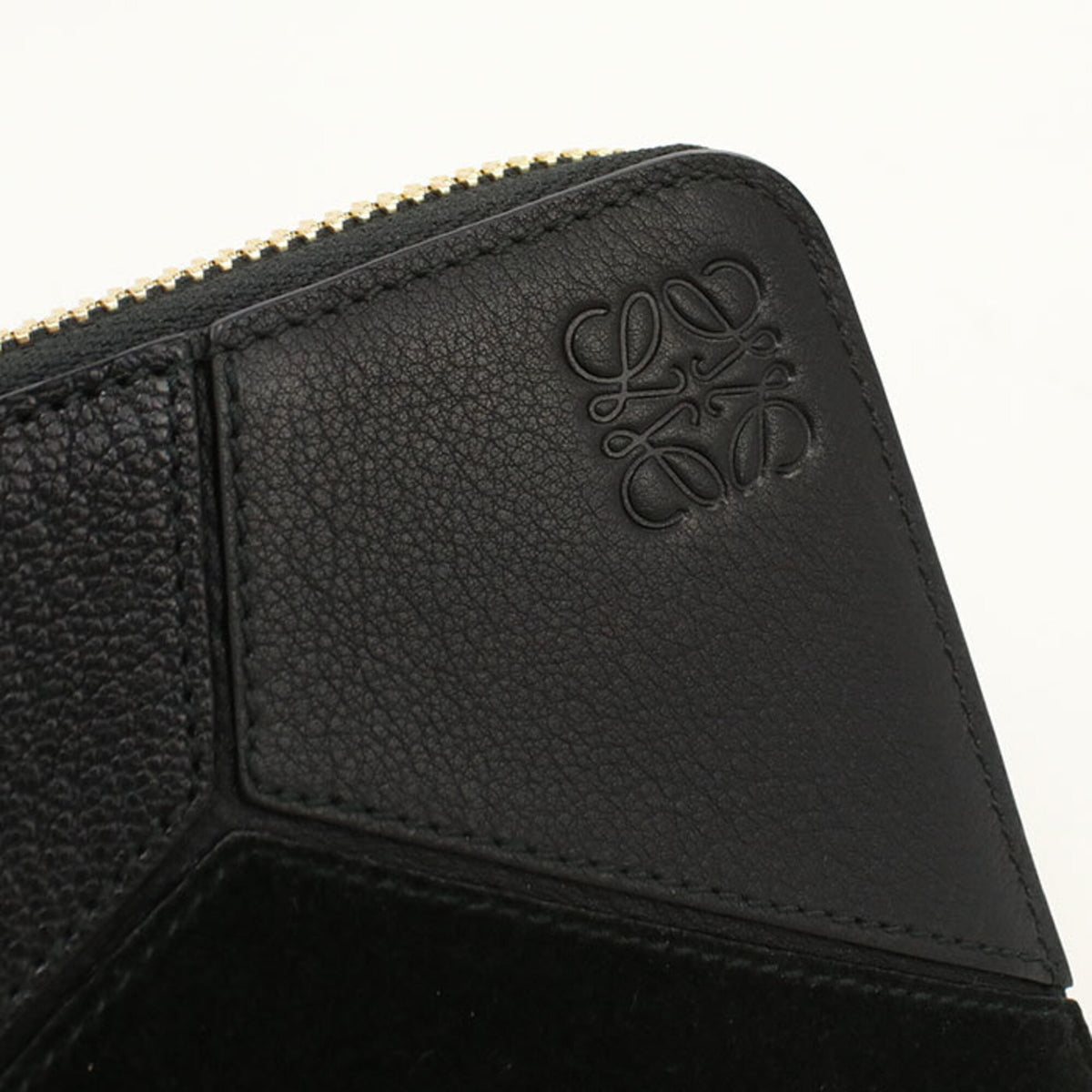 Loewe Black Leather Long Wallet (Bi-Fold) (Pre-Owned)