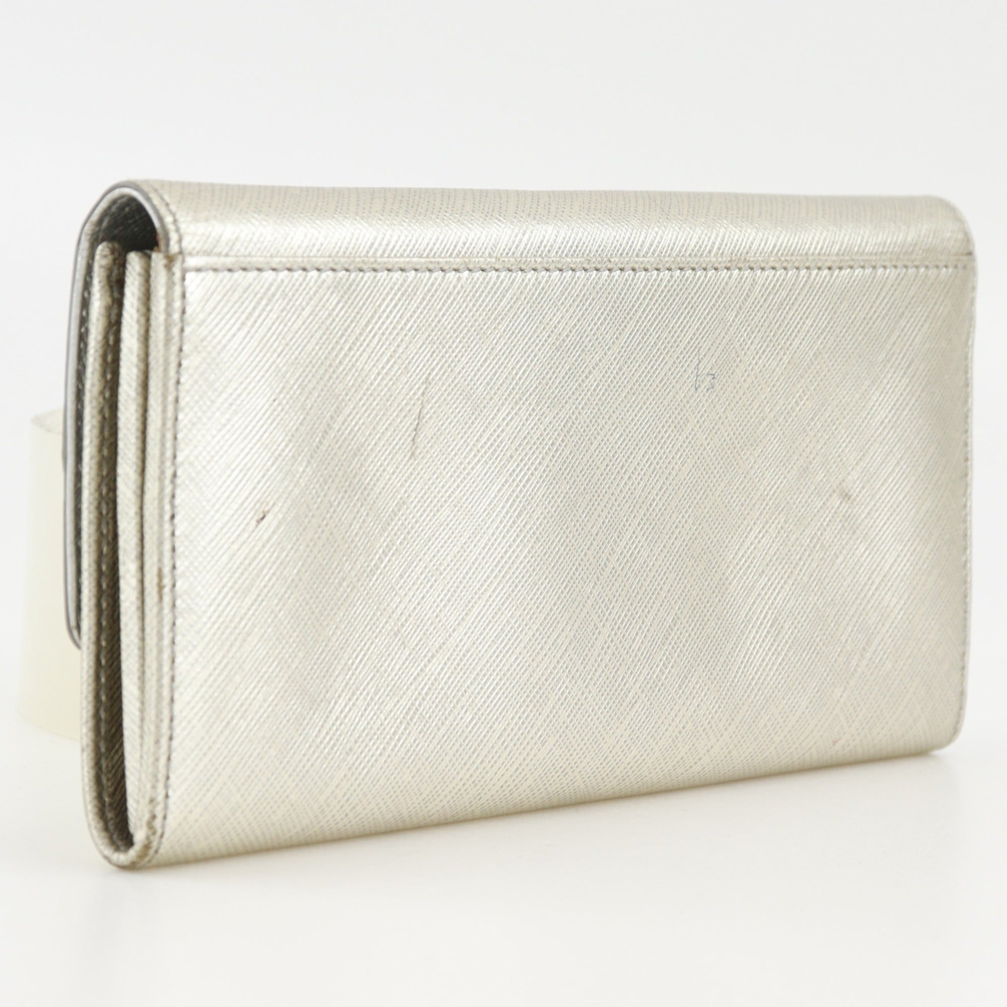 Salvatore Ferragamo Vara Silver Leather Long Wallet (Bi-Fold) (Pre-Owned)