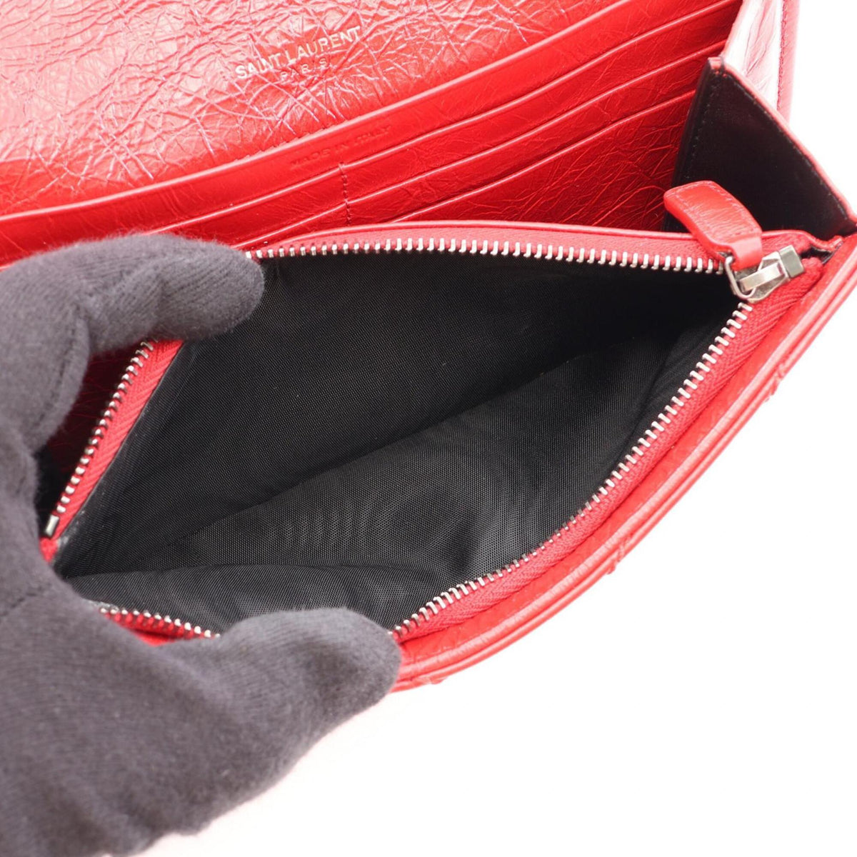 Yves Saint Laurent Red Color Leather Long Wallet (Bi-Fold) (Pre-Owned)