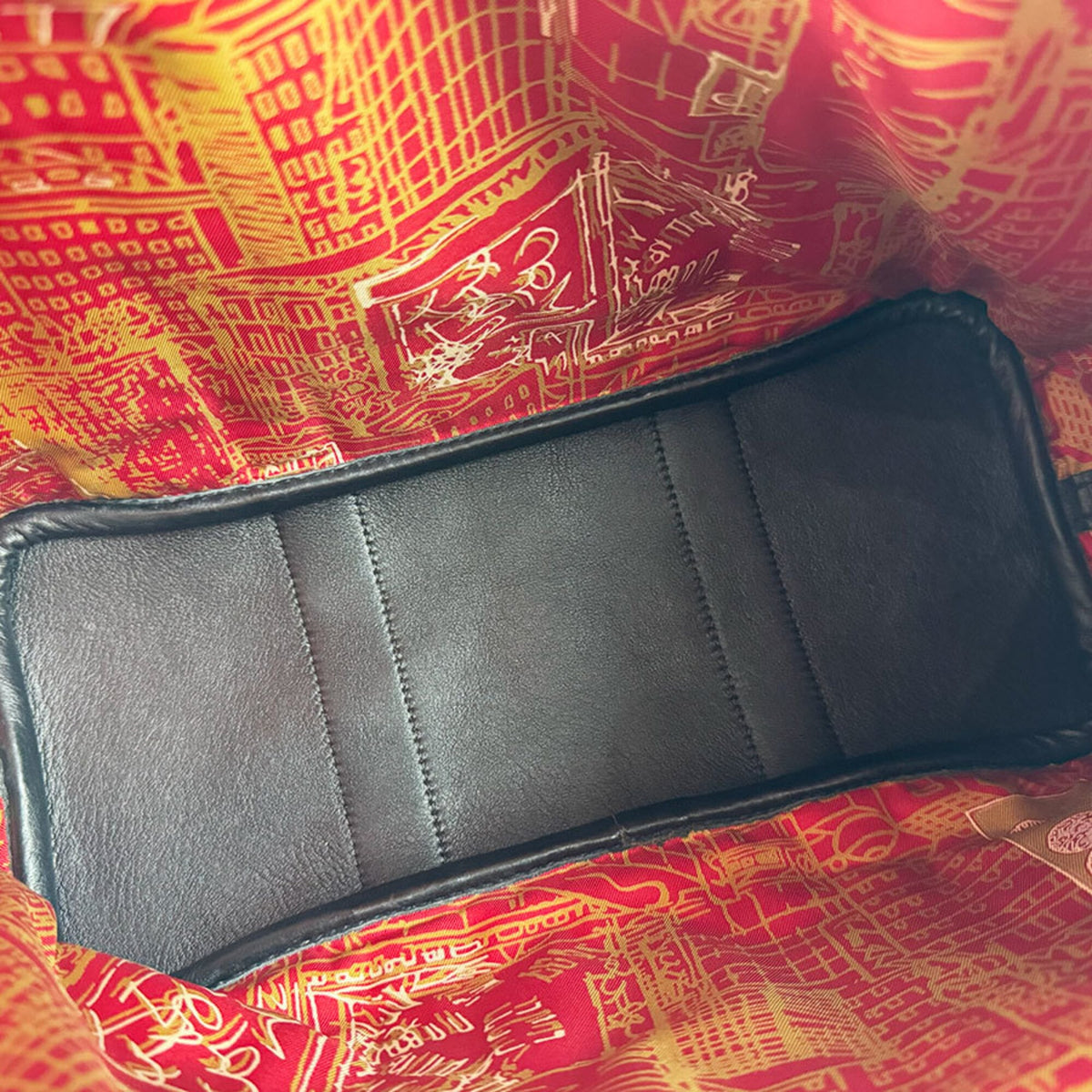 Hermes Black Swift Leather Handbag (Pre-Owned)