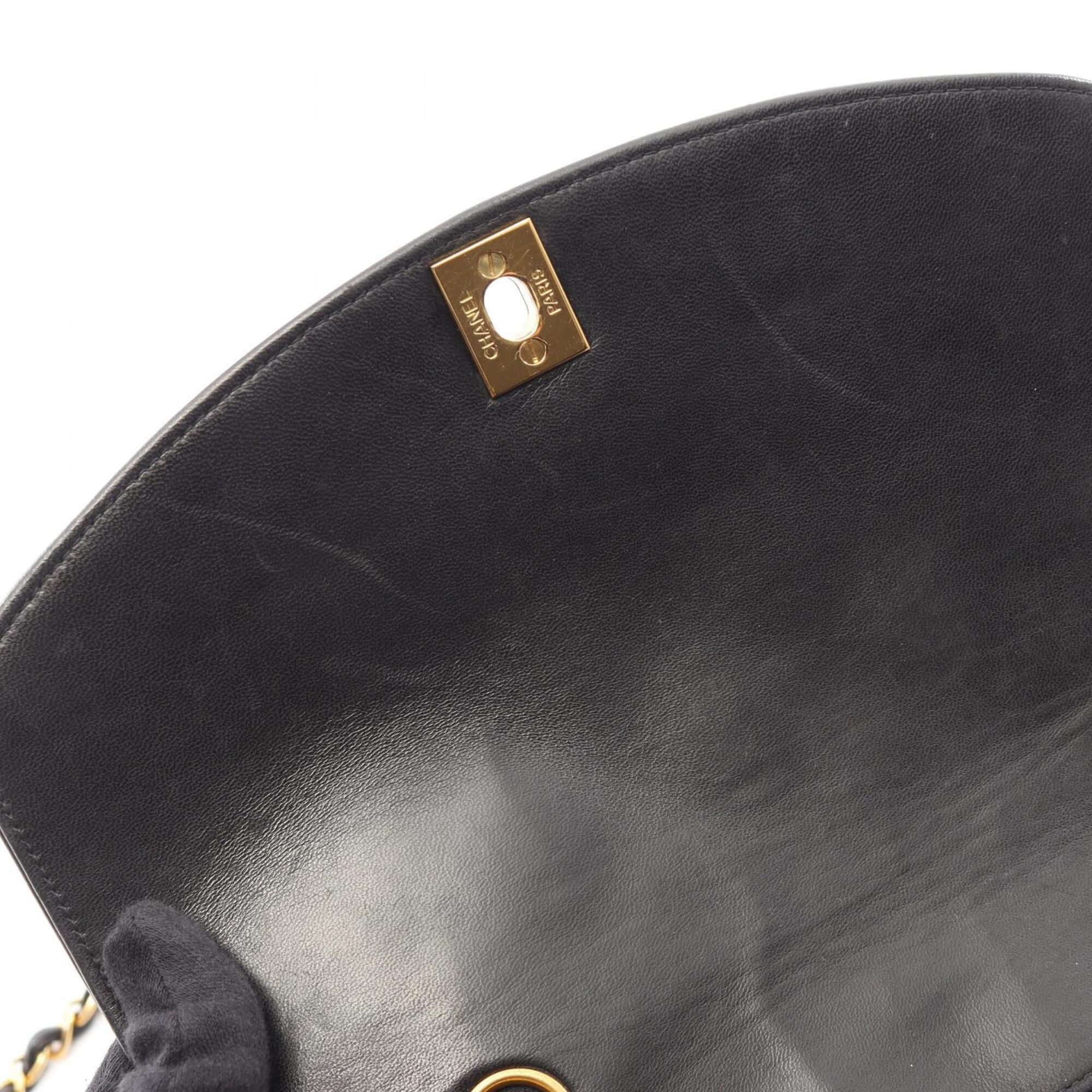 Chanel Black Leather Handbag Shoulder Bag (Pre-Owned)
