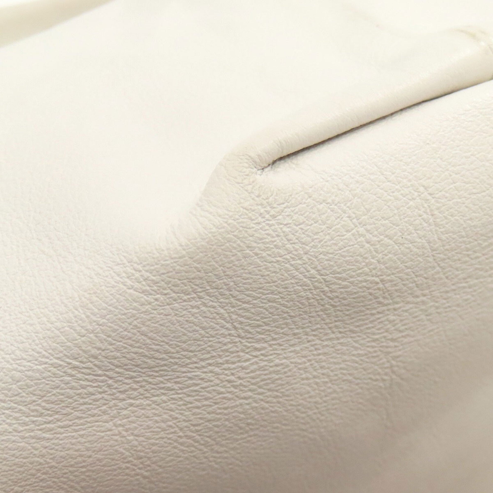 Bottega Veneta White Leather Handbag (Pre-Owned)