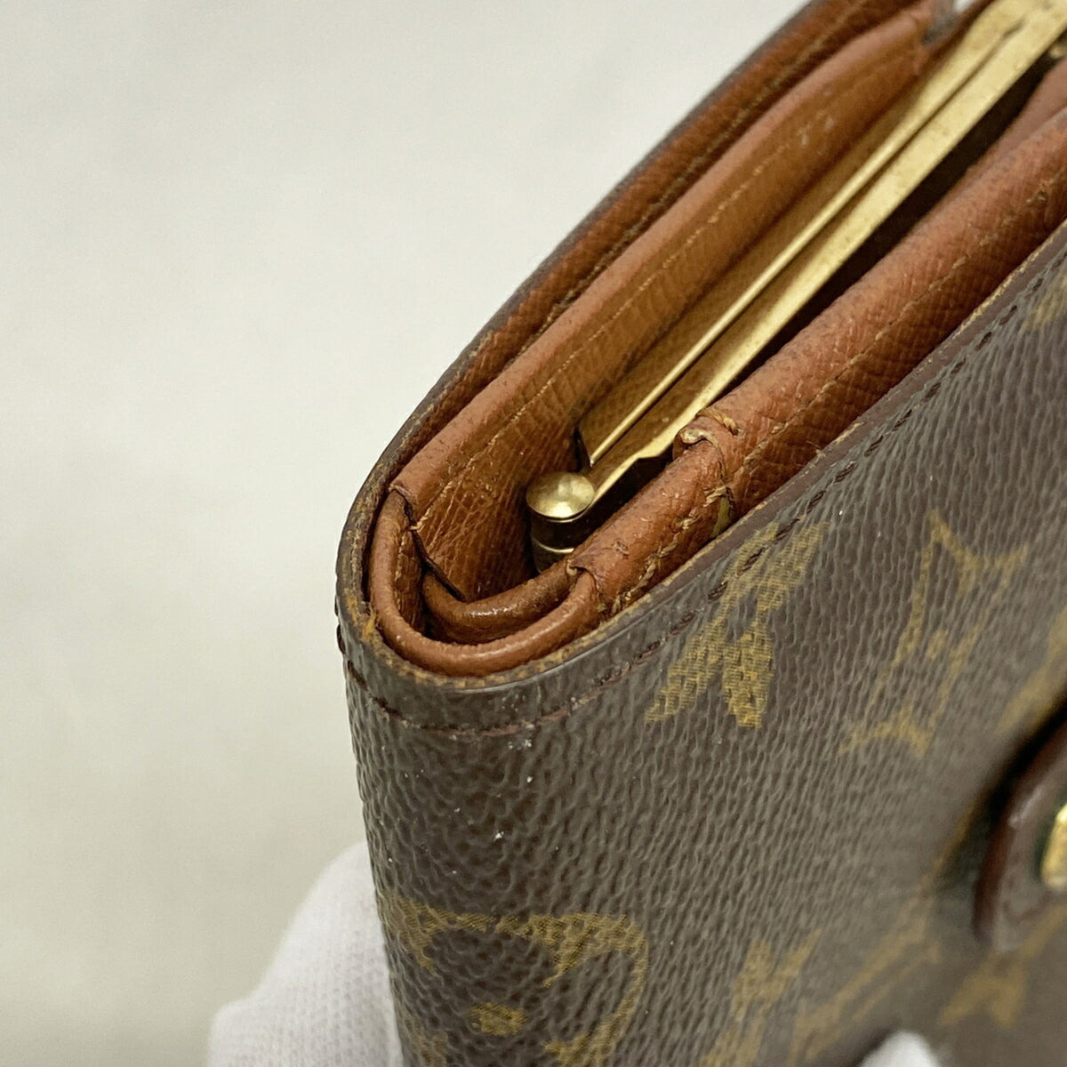 Louis Vuitton Brown Wallet (Bi-Fold) (Pre-Owned)