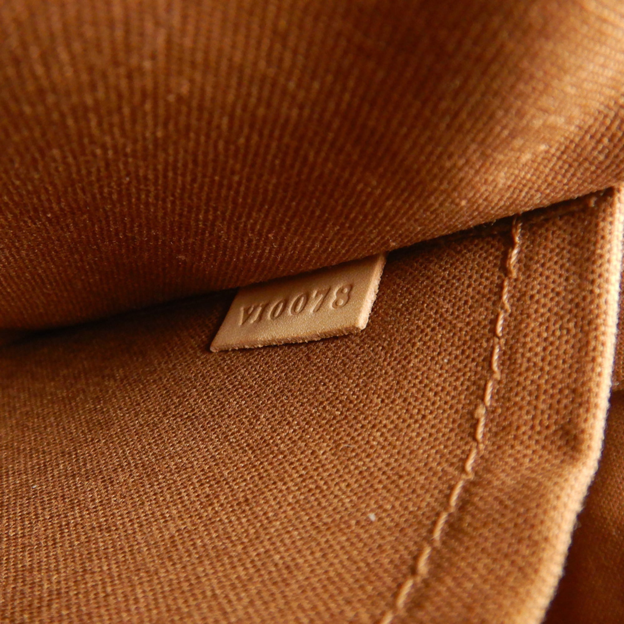 Louis Vuitton Brown Monogram Canvas Handbag (Pre-Owned)