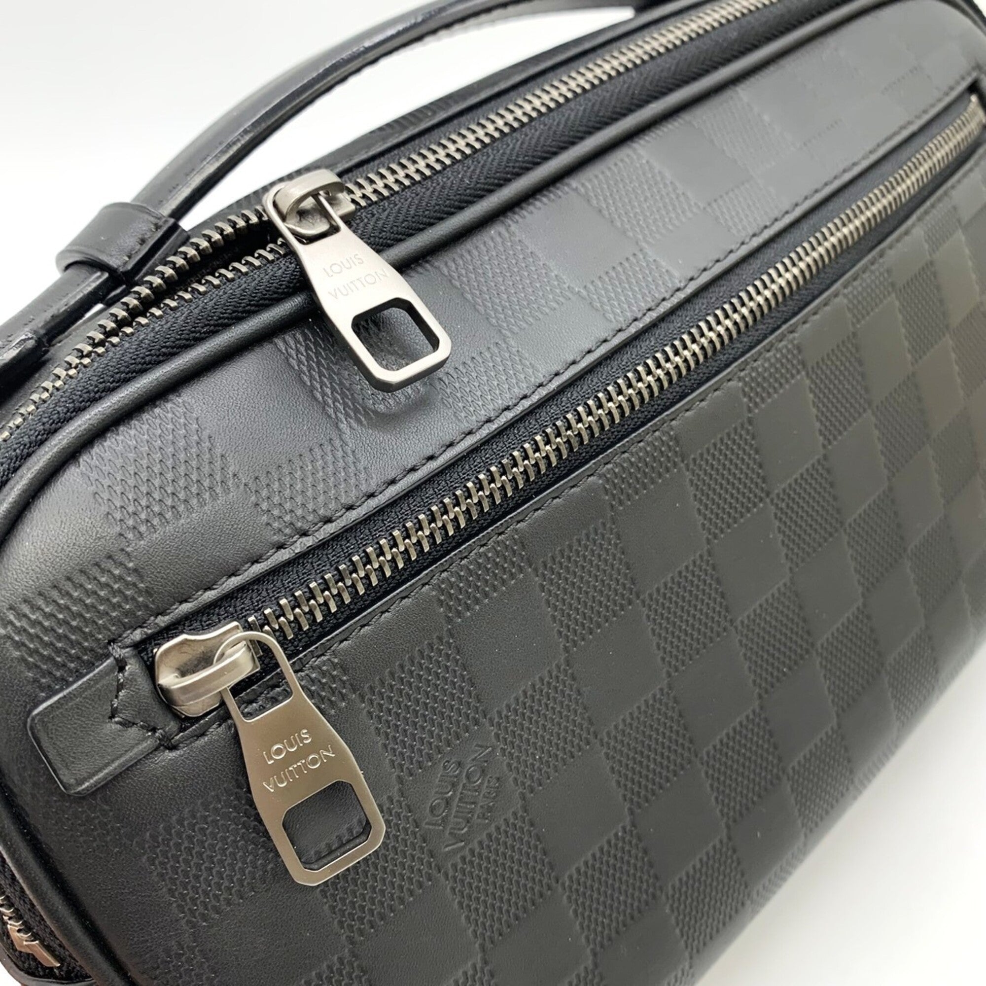Louis Vuitton Black Leather Sling Bag (Pre-Owned)