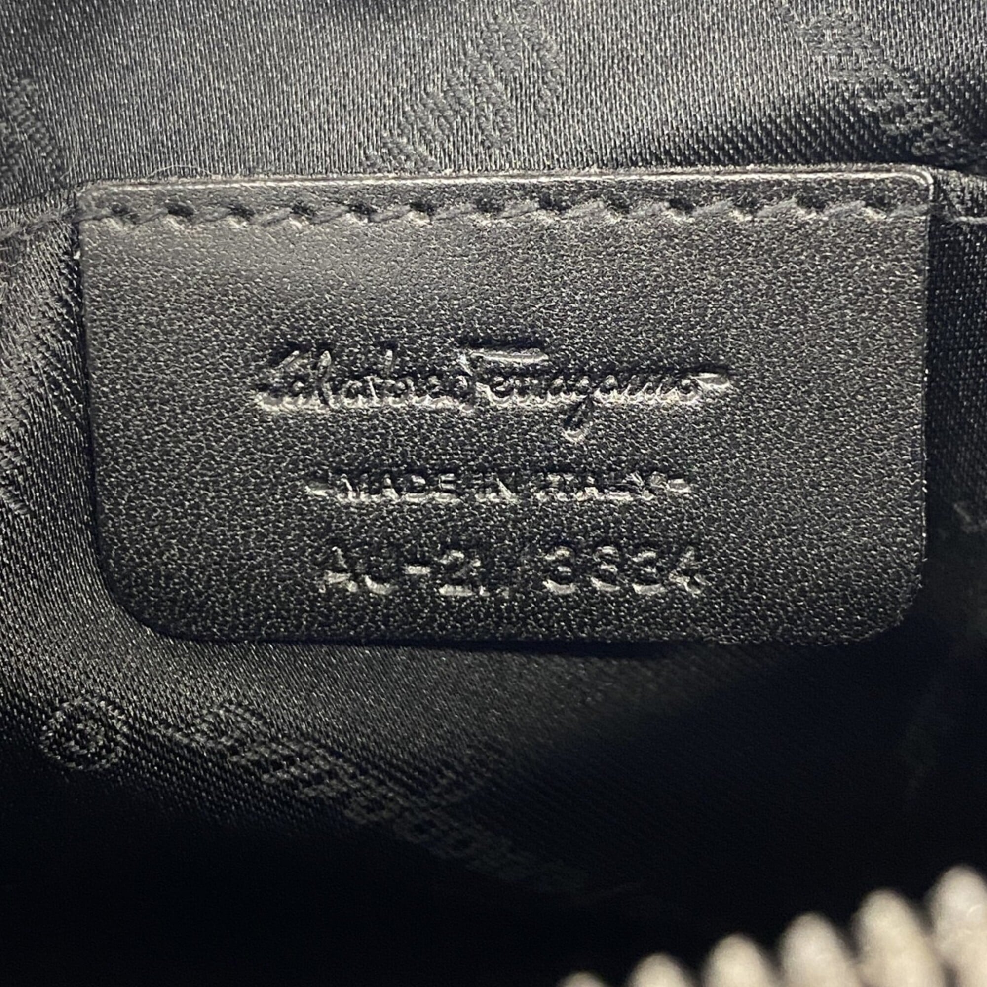 Salvatore Ferragamo Black Canvas Shoulder Bag (Pre-Owned)