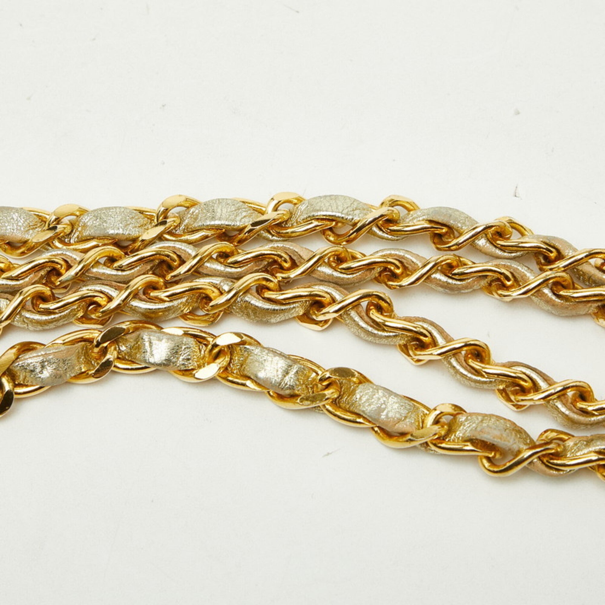 Chanel Gold Leather Shoulder Bag (Pre-Owned)