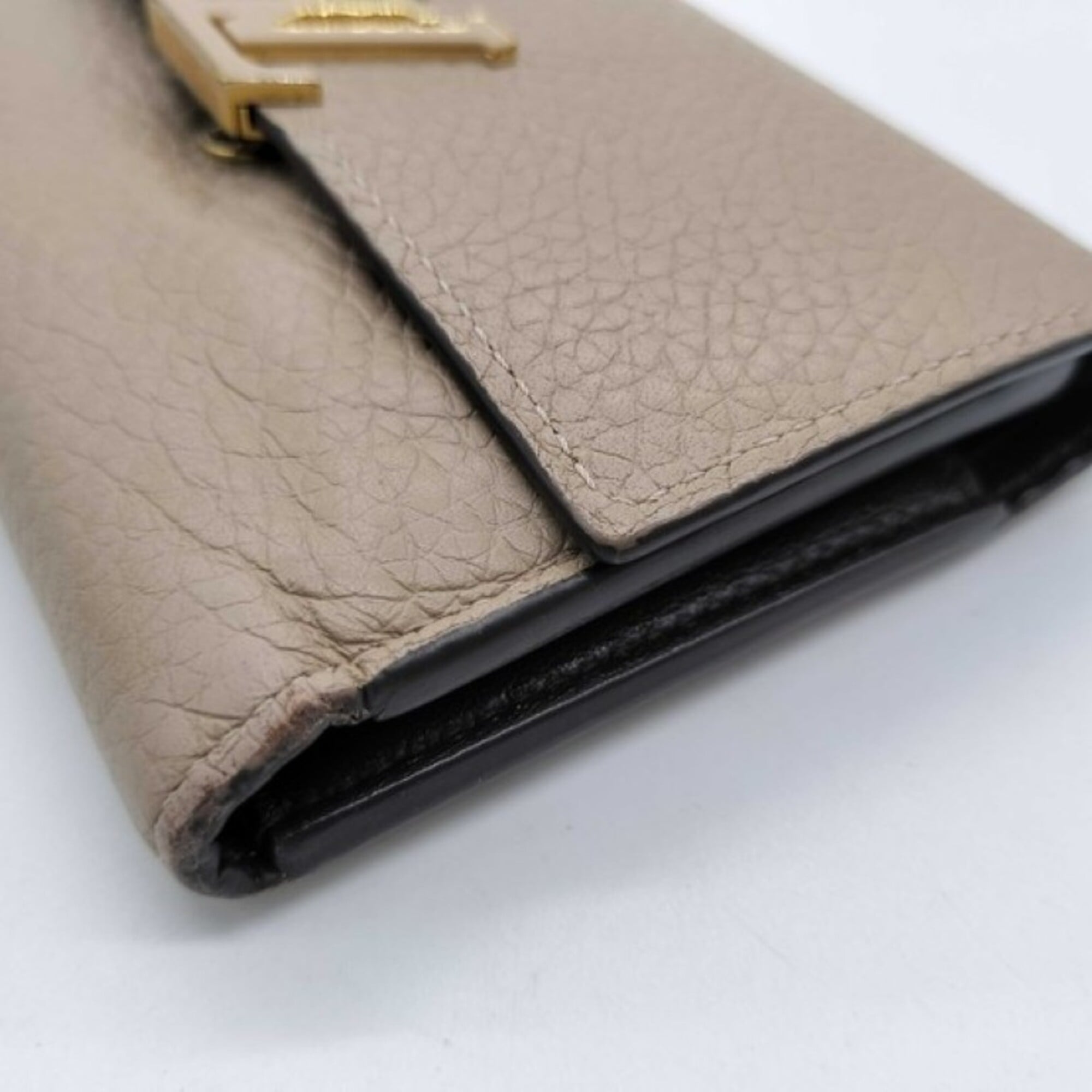 Louis Vuitton Beige Galle Wallet (Tri-Fold) (Pre-Owned)