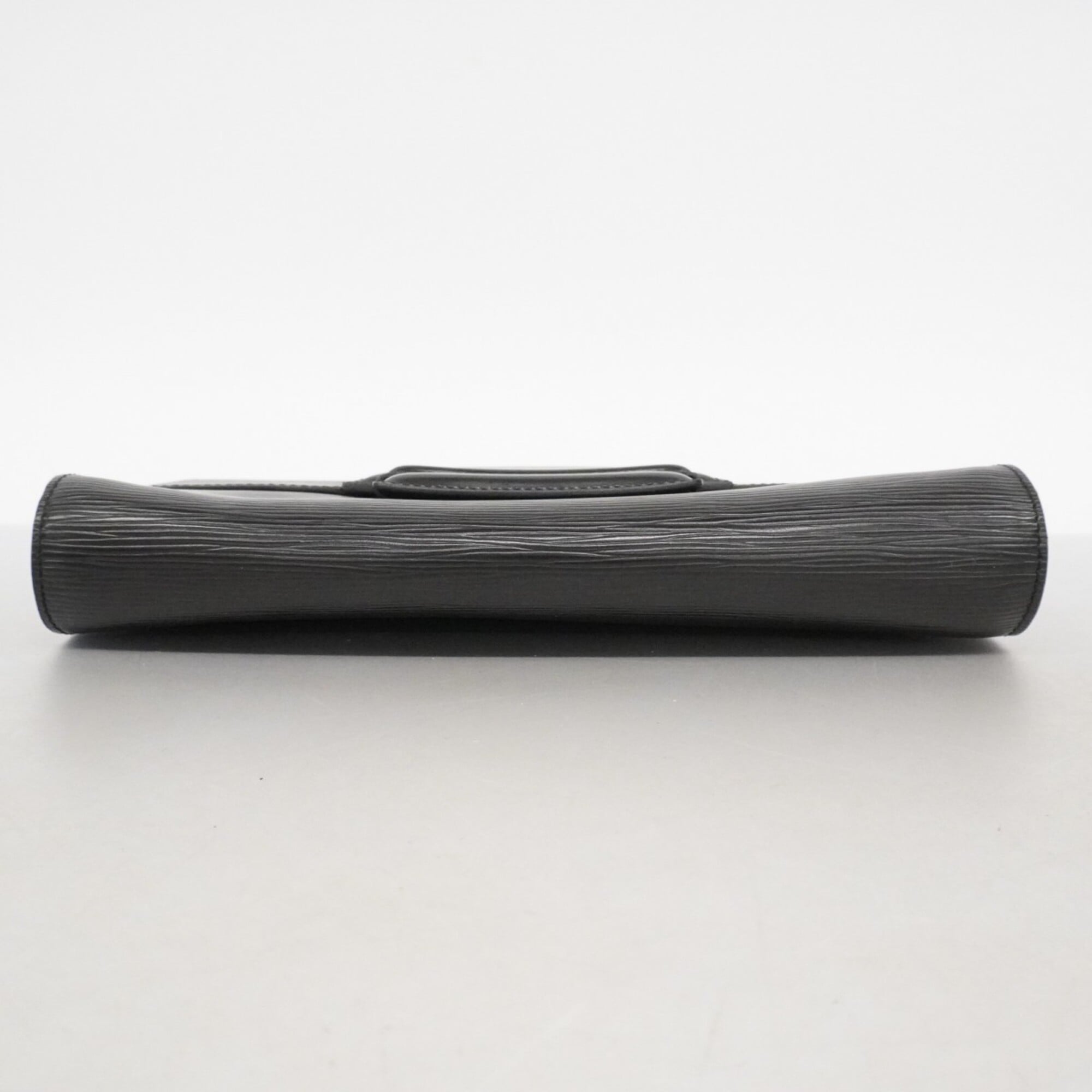 Louis Vuitton Noir Clutch Bag (Pre-Owned)