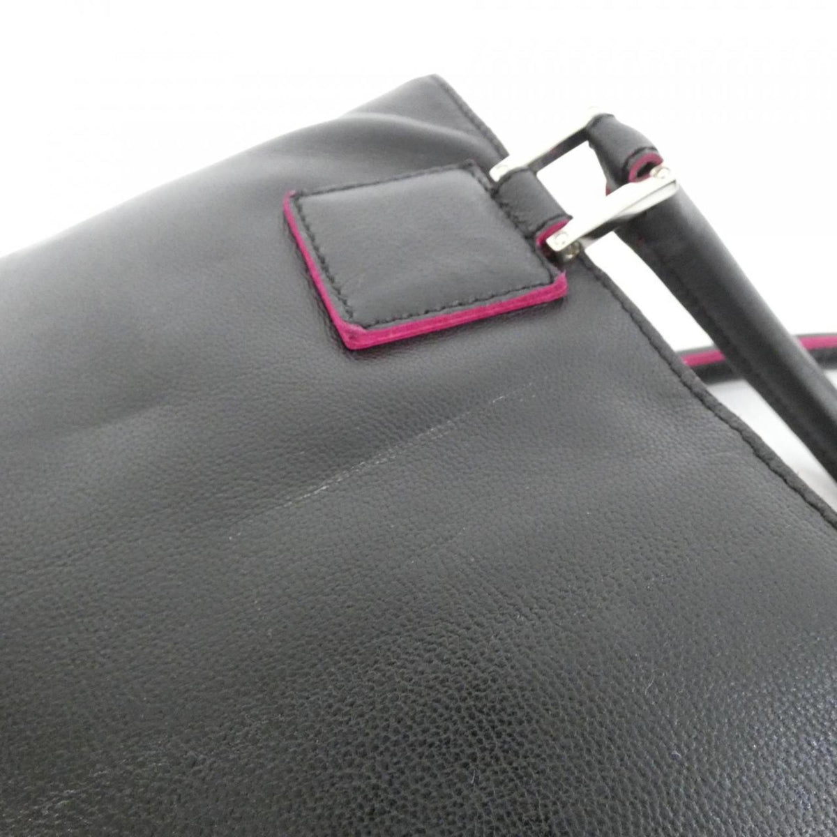 Loewe Amazona Black Pink Leather Handbag (Pre-Owned)