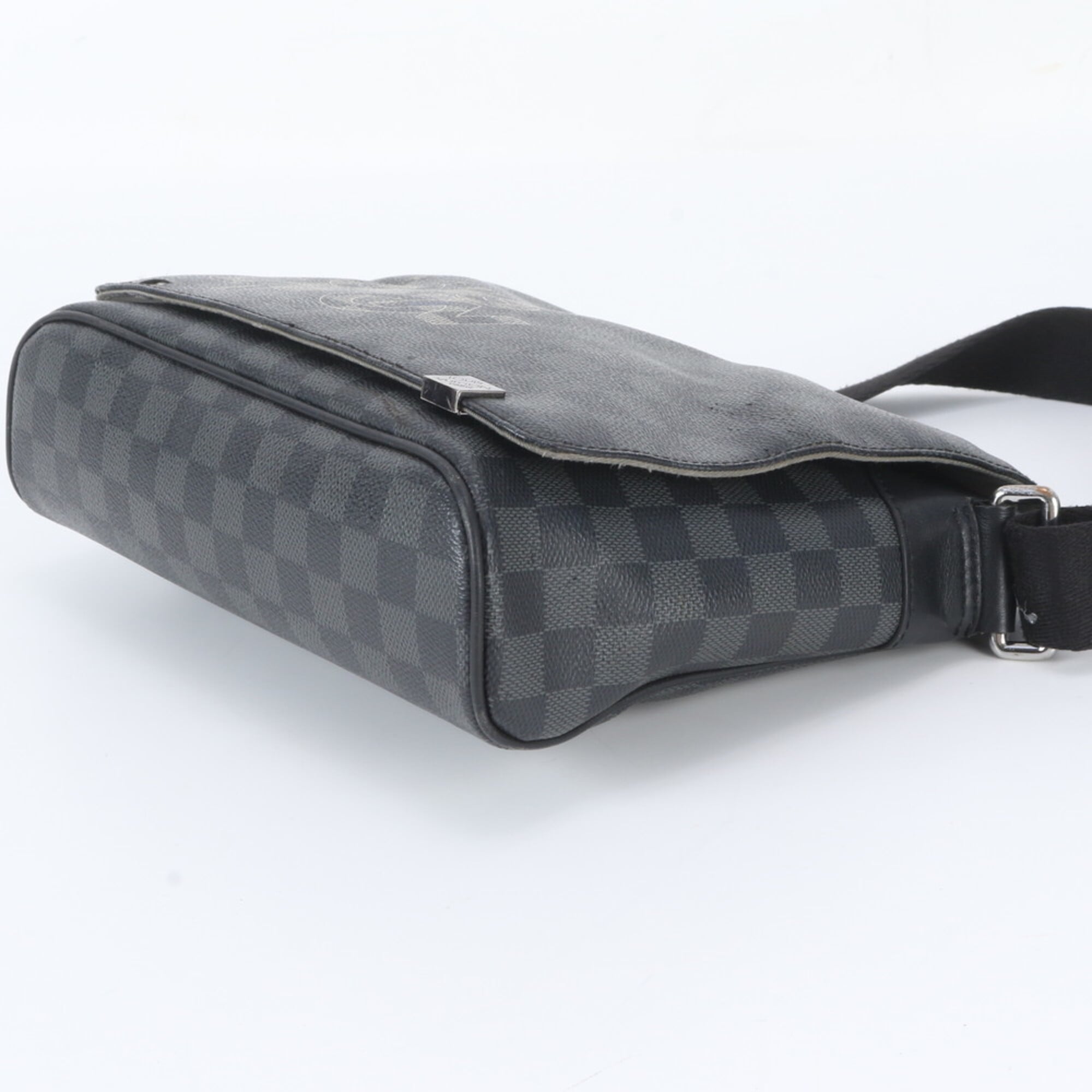 Louis Vuitton Damier Graphite Black Gray Leather Shoulder Bag (Pre-Owned)