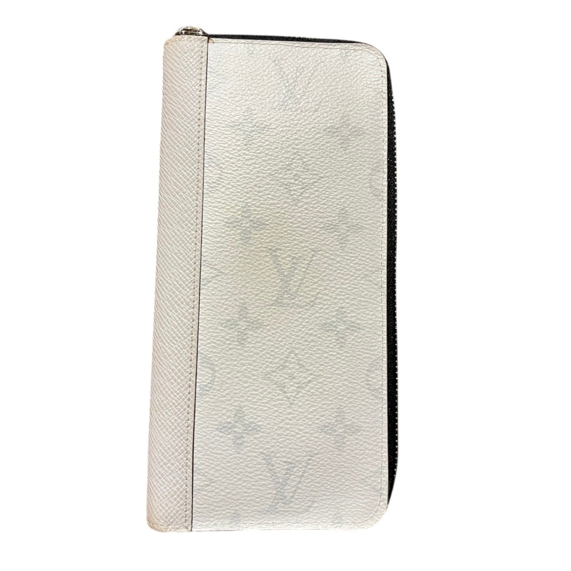 Louis Vuitton Taigarama White Taigarama Long Wallet (Bi-Fold) (Pre-Owned)