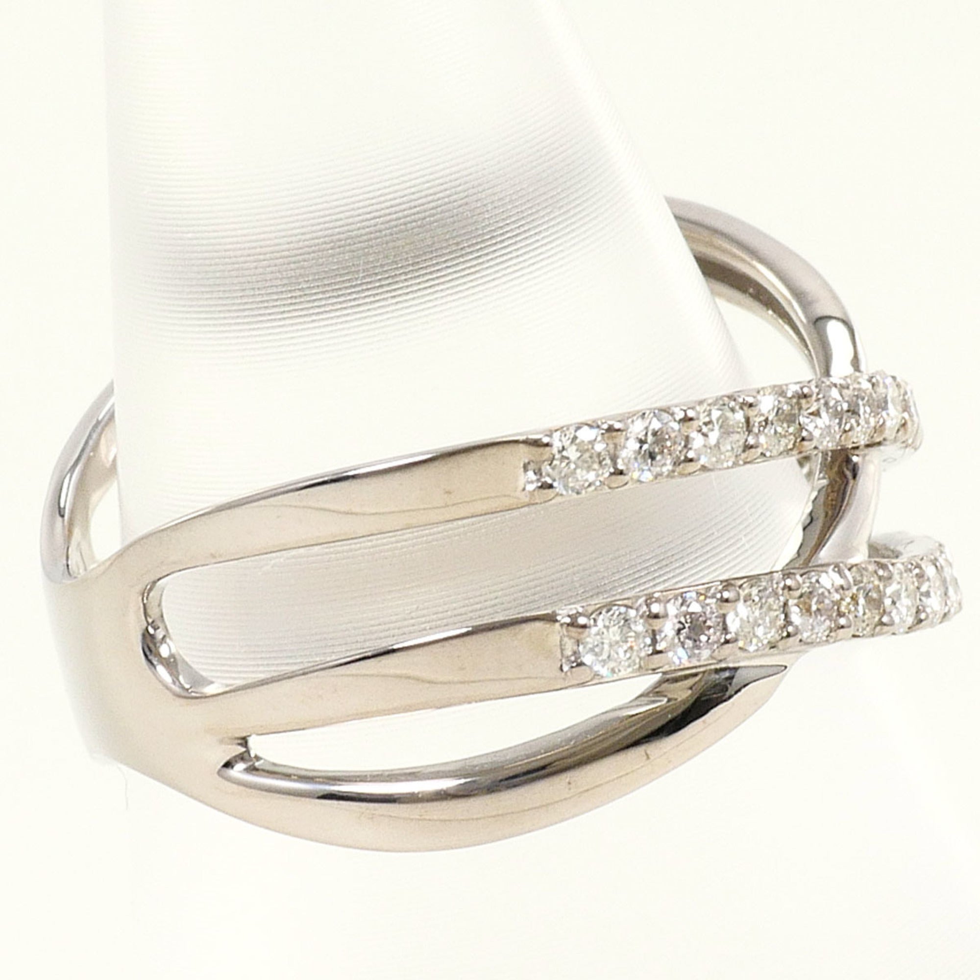 Unbranded White Gold White Gold (18K) Band Ring (Pre-Owned)