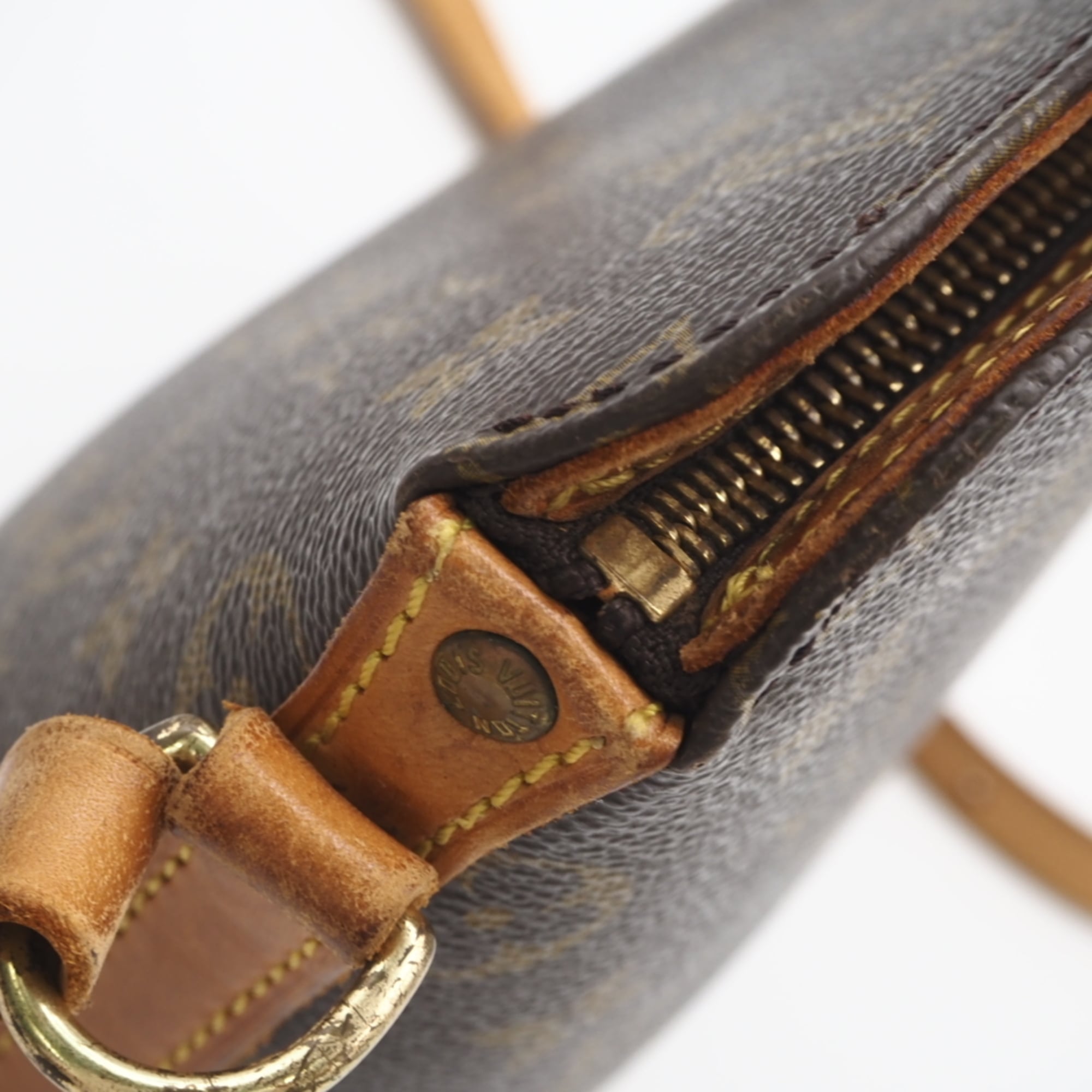 Louis Vuitton Monogram Beige Brown Coated Canvas Leather Shoulder Bag (Pre-Owned)