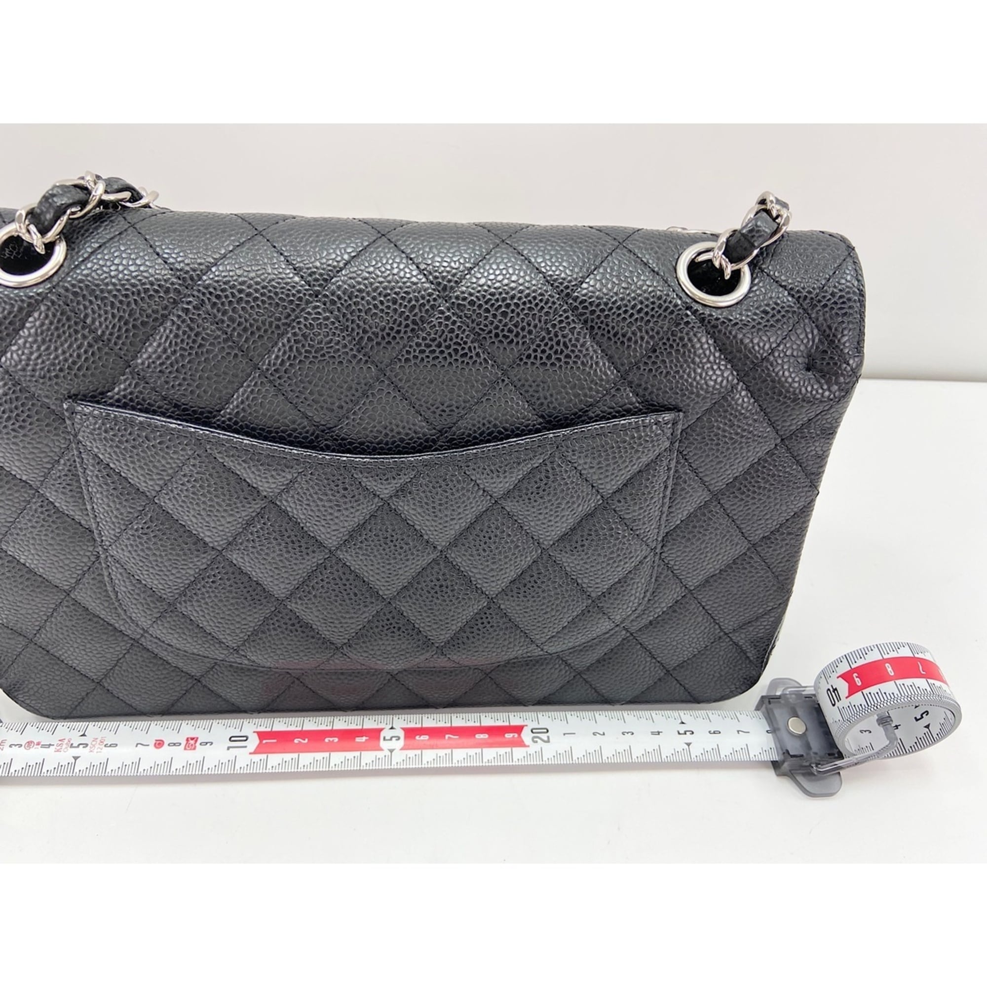 Chanel Matelasse Black Tote Bag (Pre-Owned)
