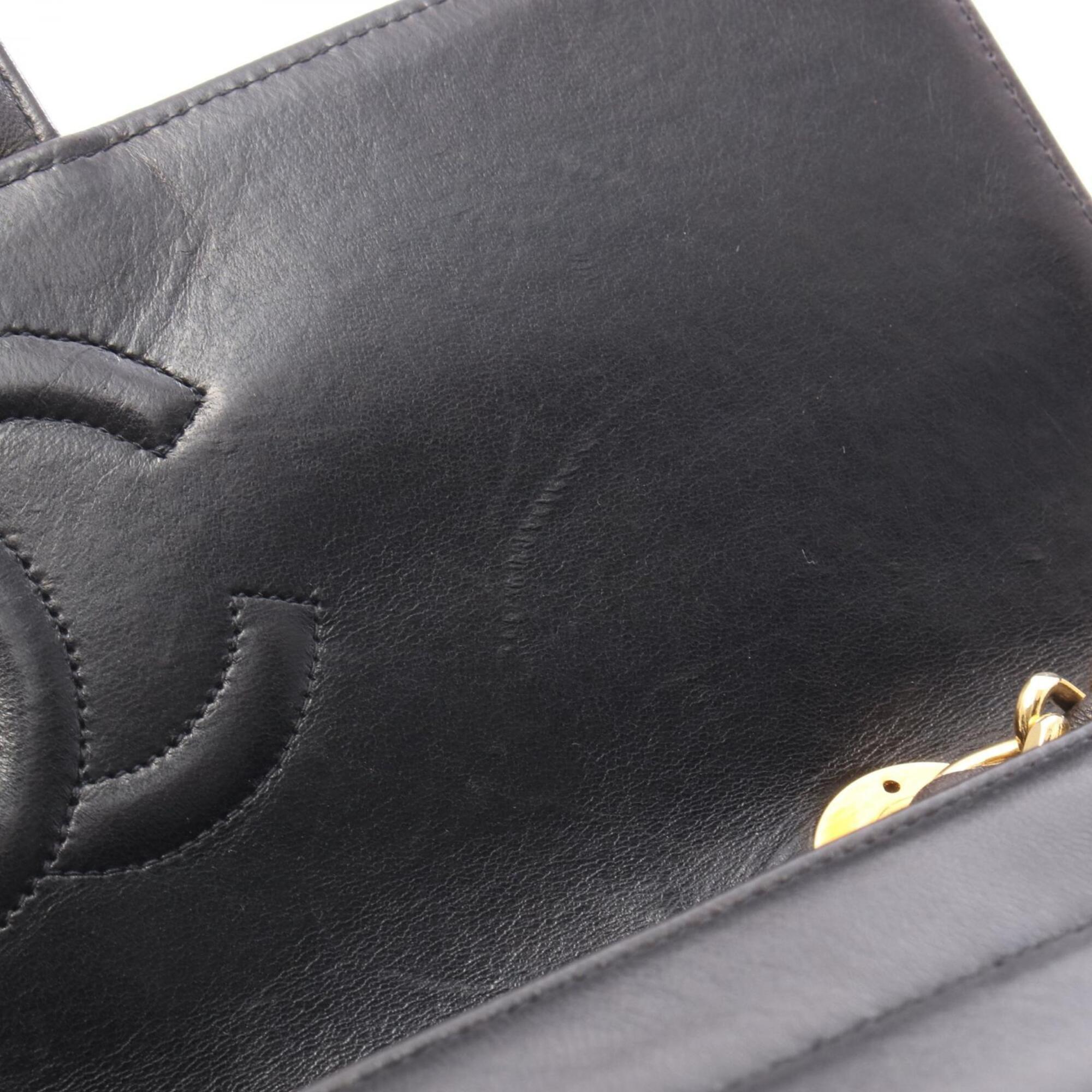 Chanel Black Leather Handbag Shoulder Bag (Pre-Owned)