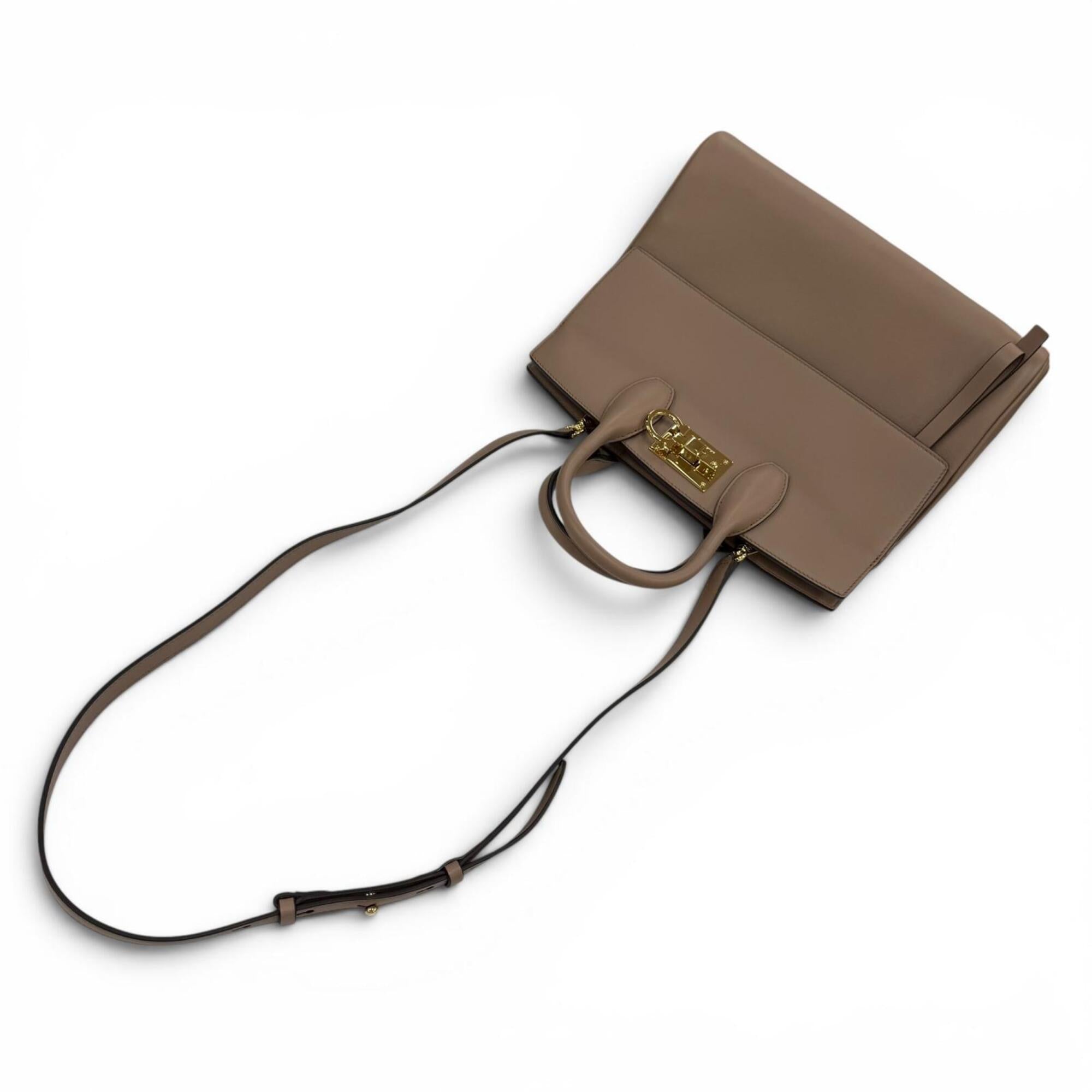Salvatore Ferragamo Brown Leather Handbag Shoulder Bag (Pre-Owned)