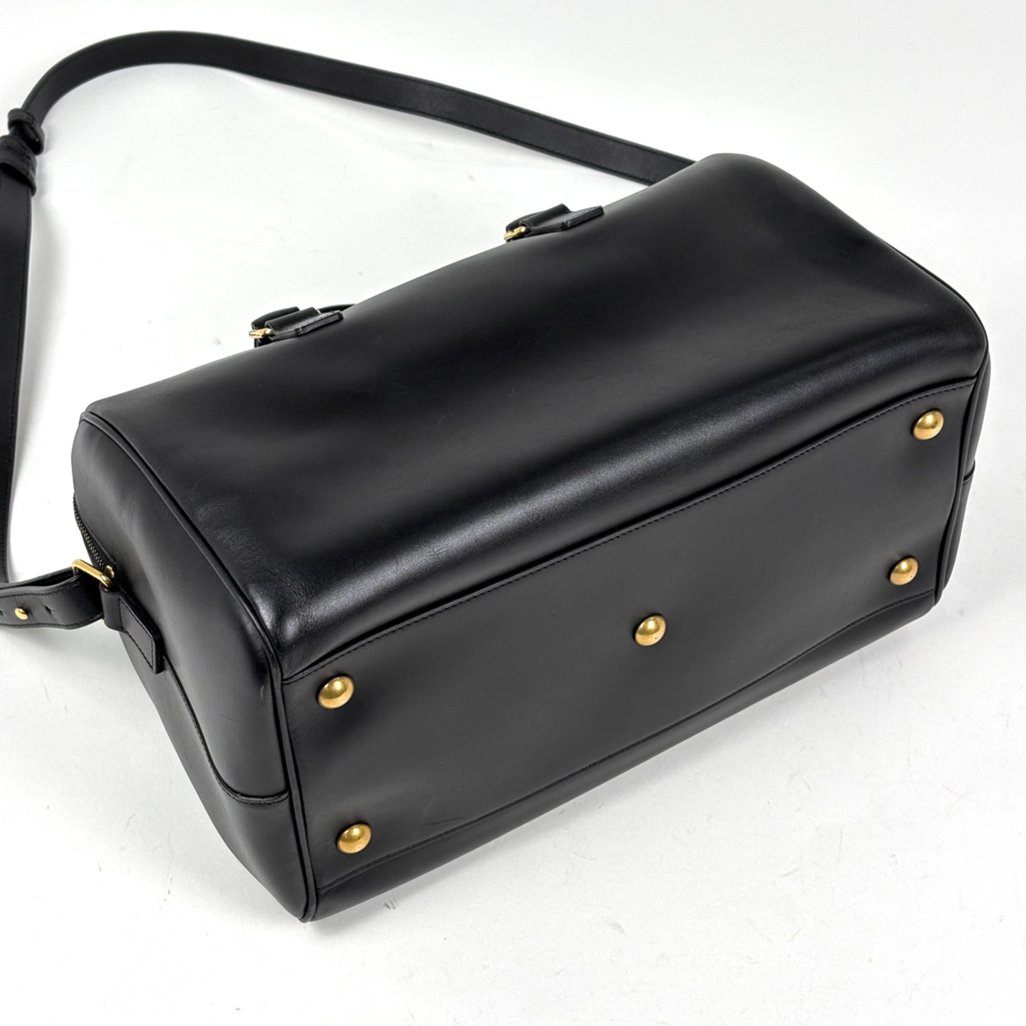 Saint Laurent Black Leather Boston Bag Handbag Shoulder Bag (Pre-Owned)