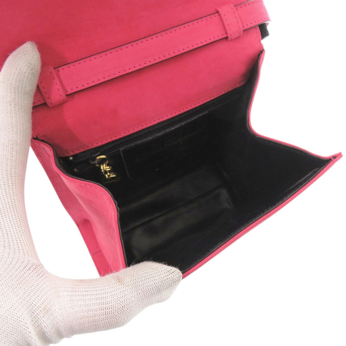 Salvatore Ferragamo Pink Suede Handbag Shoulder Bag (Pre-Owned)