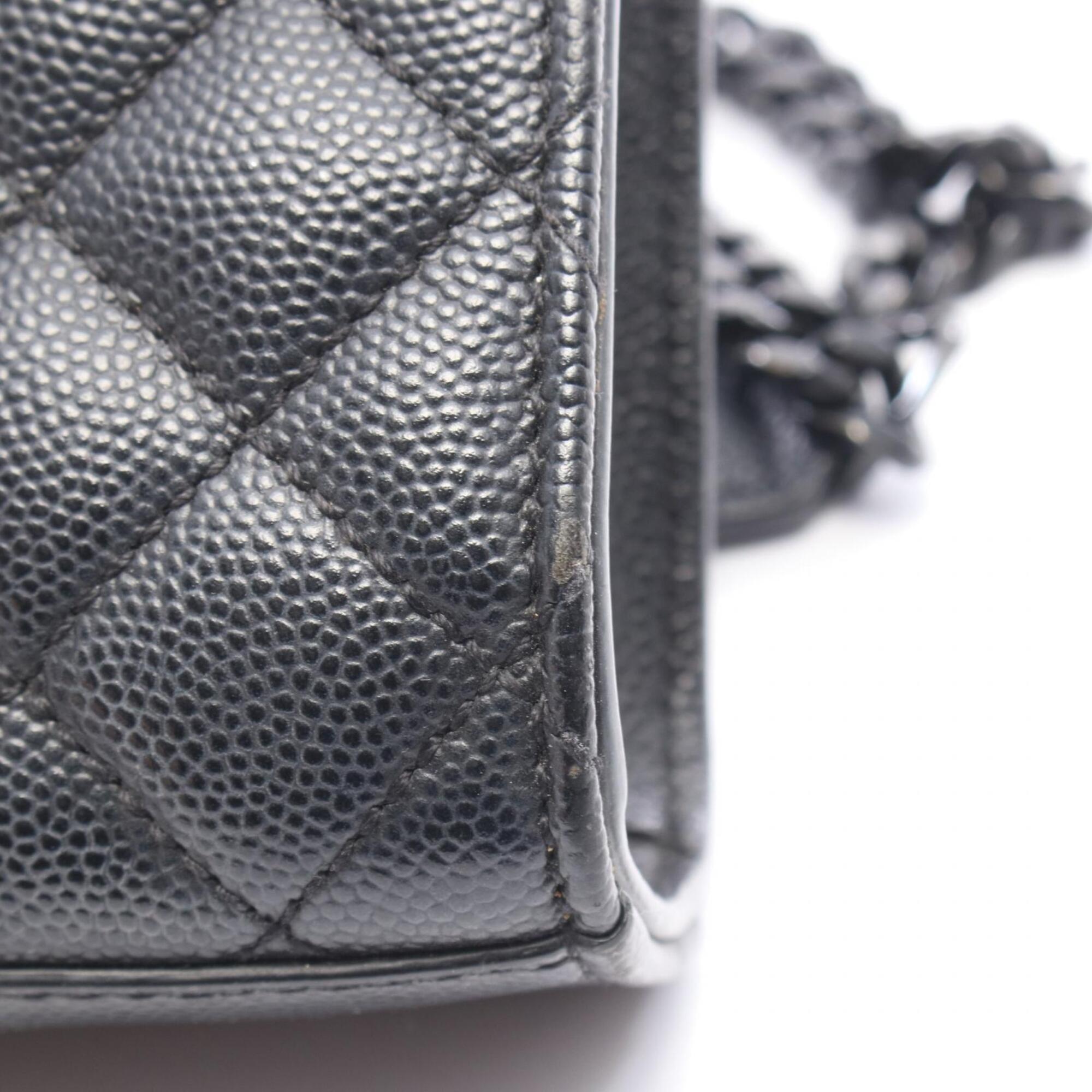 Yves Saint Laurent Black Leather Shoulder Bag (Pre-Owned)