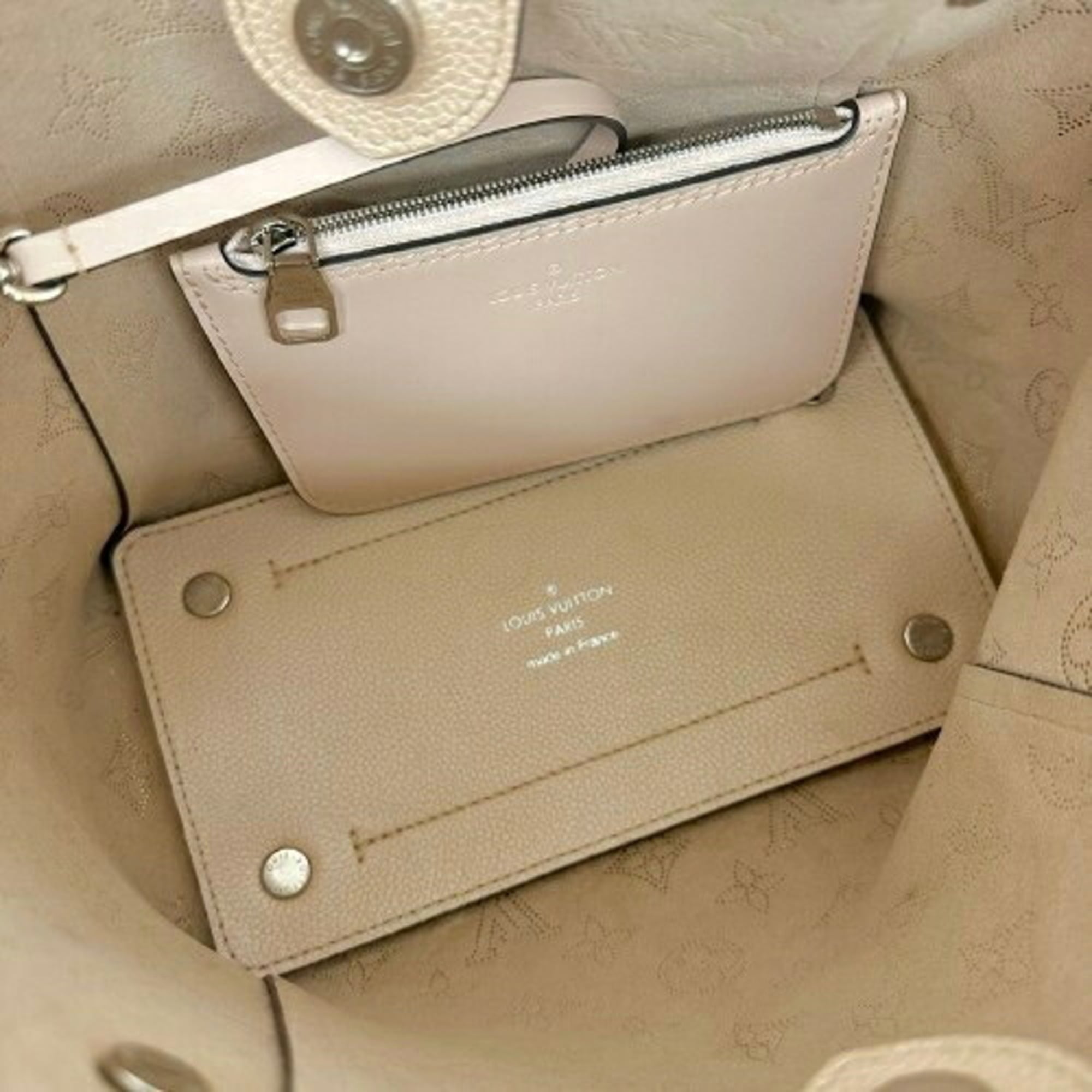 Louis Vuitton Mahina Pink Beige Leather Handbag Shoulder Bag (Pre-Owned)