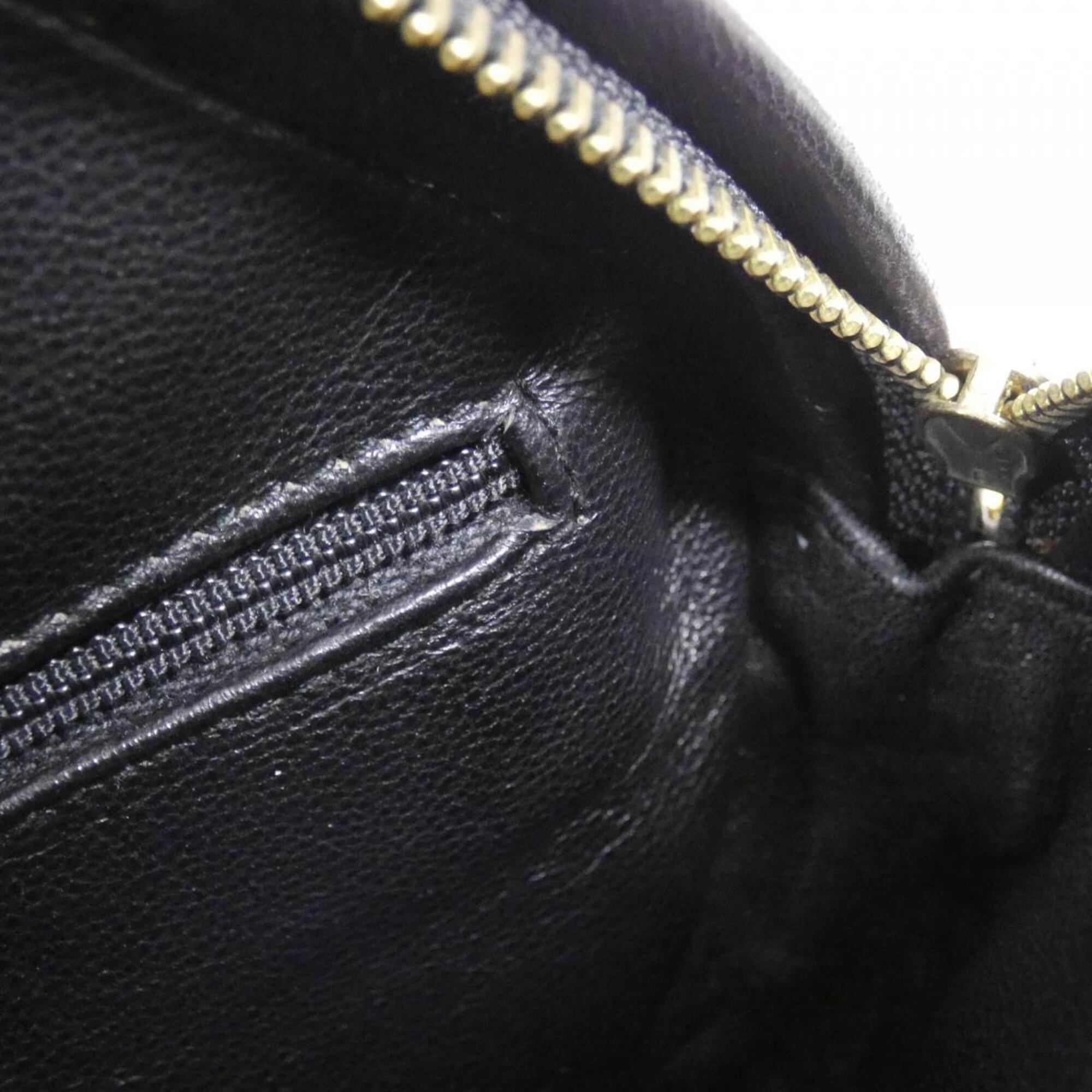 Chanel Black Leather Shoulder Bag (Pre-Owned)