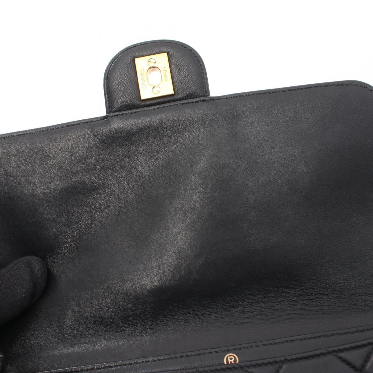 Chanel Matelasse Black Leather Handbag Shoulder Bag (Pre-Owned)