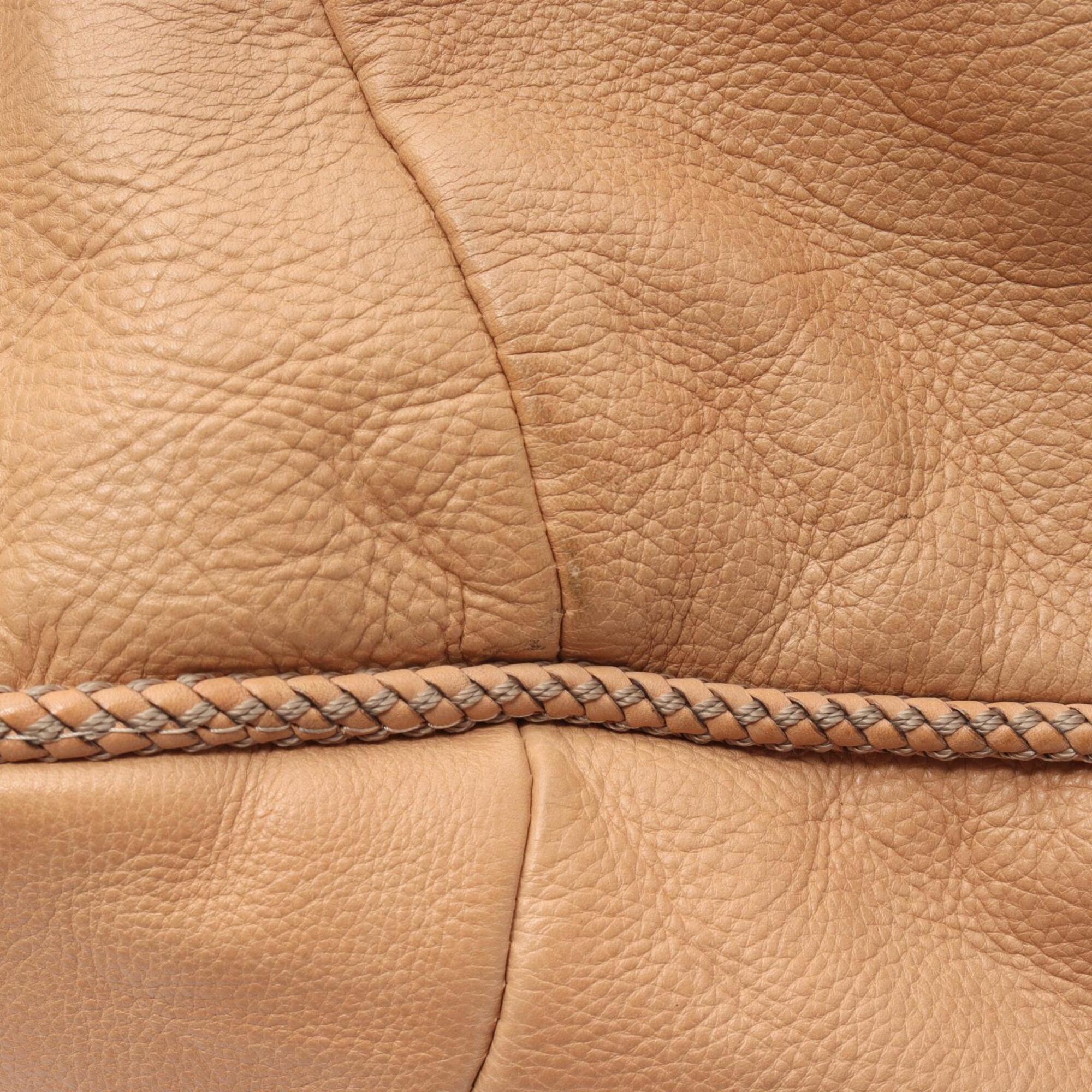 Gucci Beige Leather Handbag Shoulder Bag (Pre-Owned)