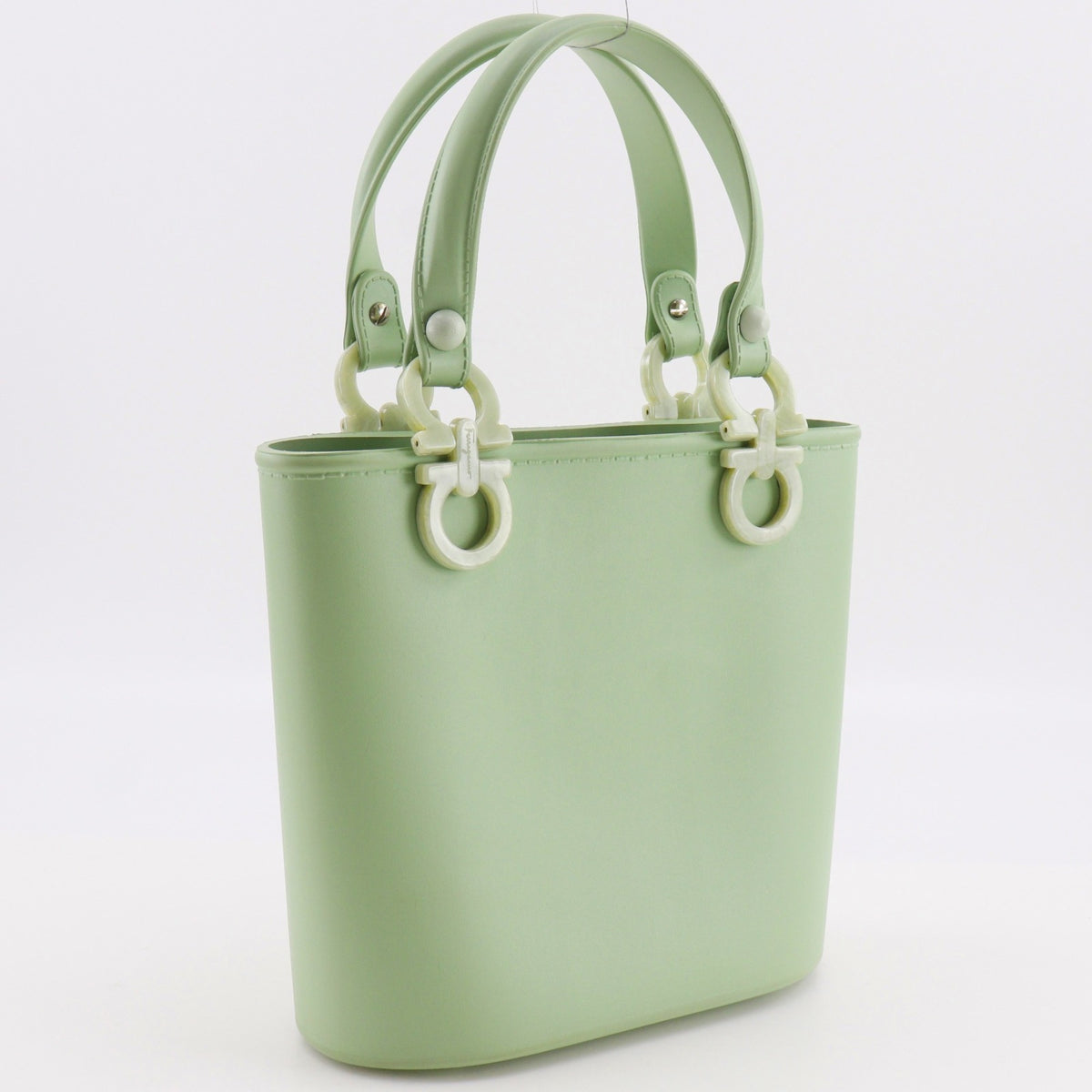 Salvatore Ferragamo Green Rubber Handbag (Pre-Owned)