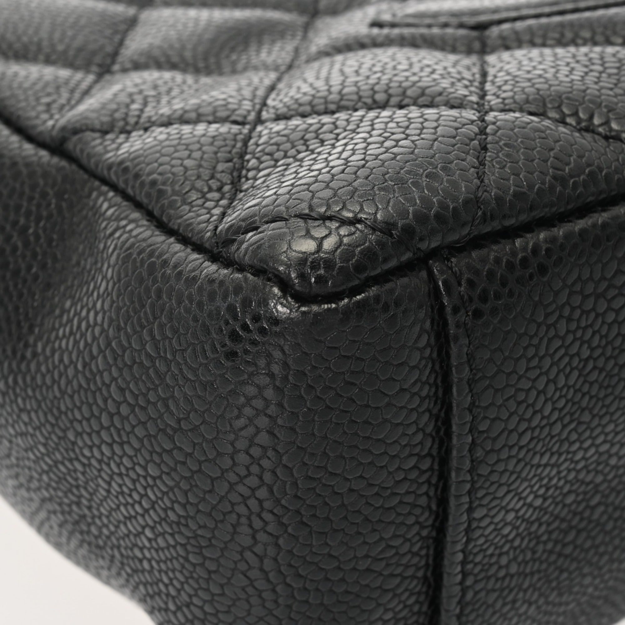 Chanel Black Grained Calfskin Tote Bag (Pre-Owned)