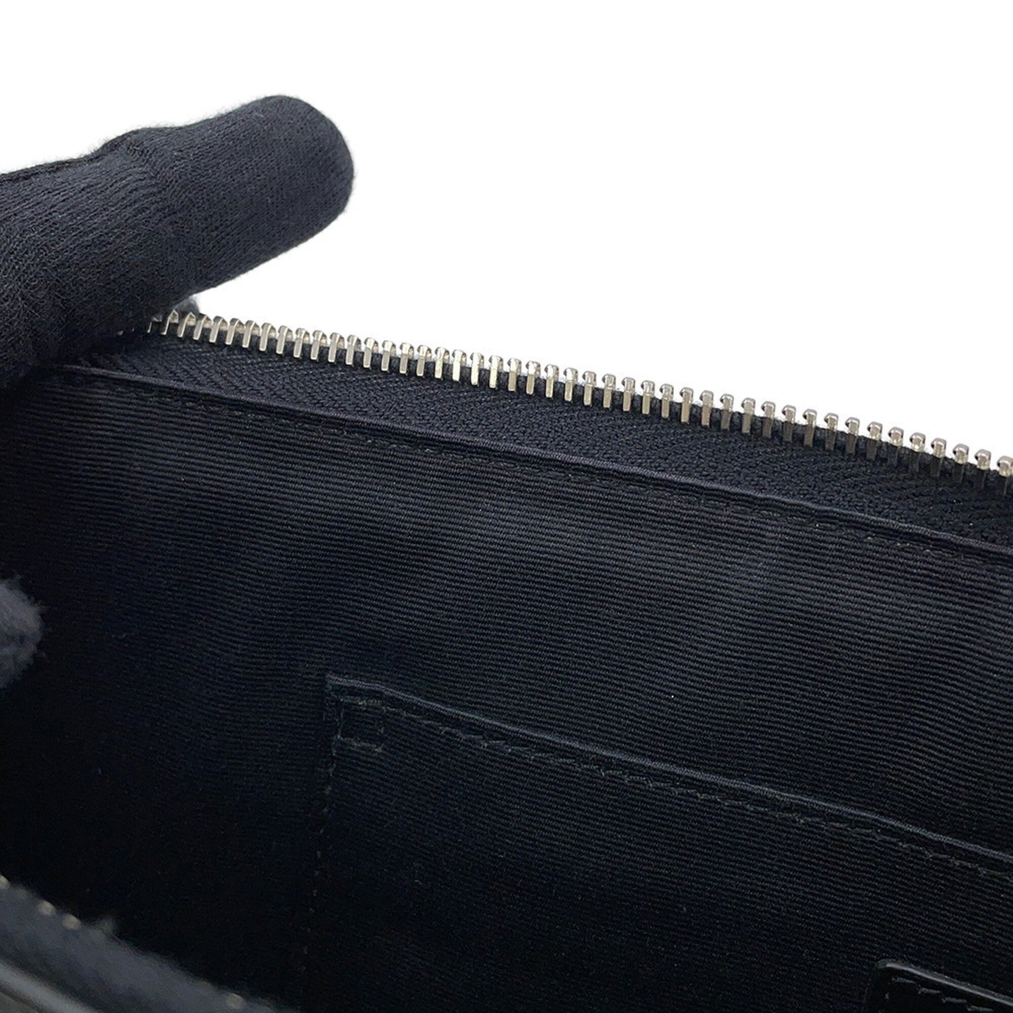 Yves Saint Laurent Black Leather Clutch Bag Handbag (Pre-Owned)