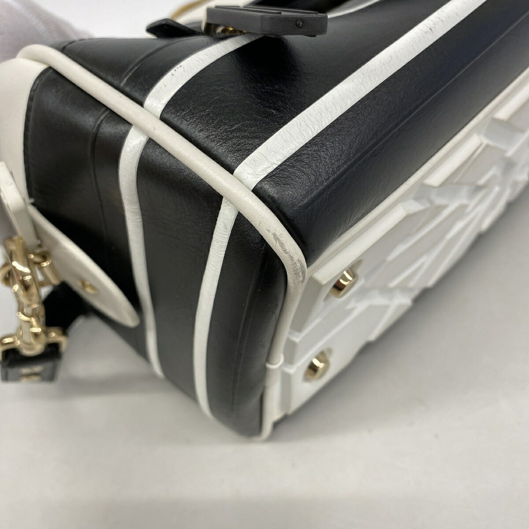 Christian Dior Black White Leather Handbag (Pre-Owned)