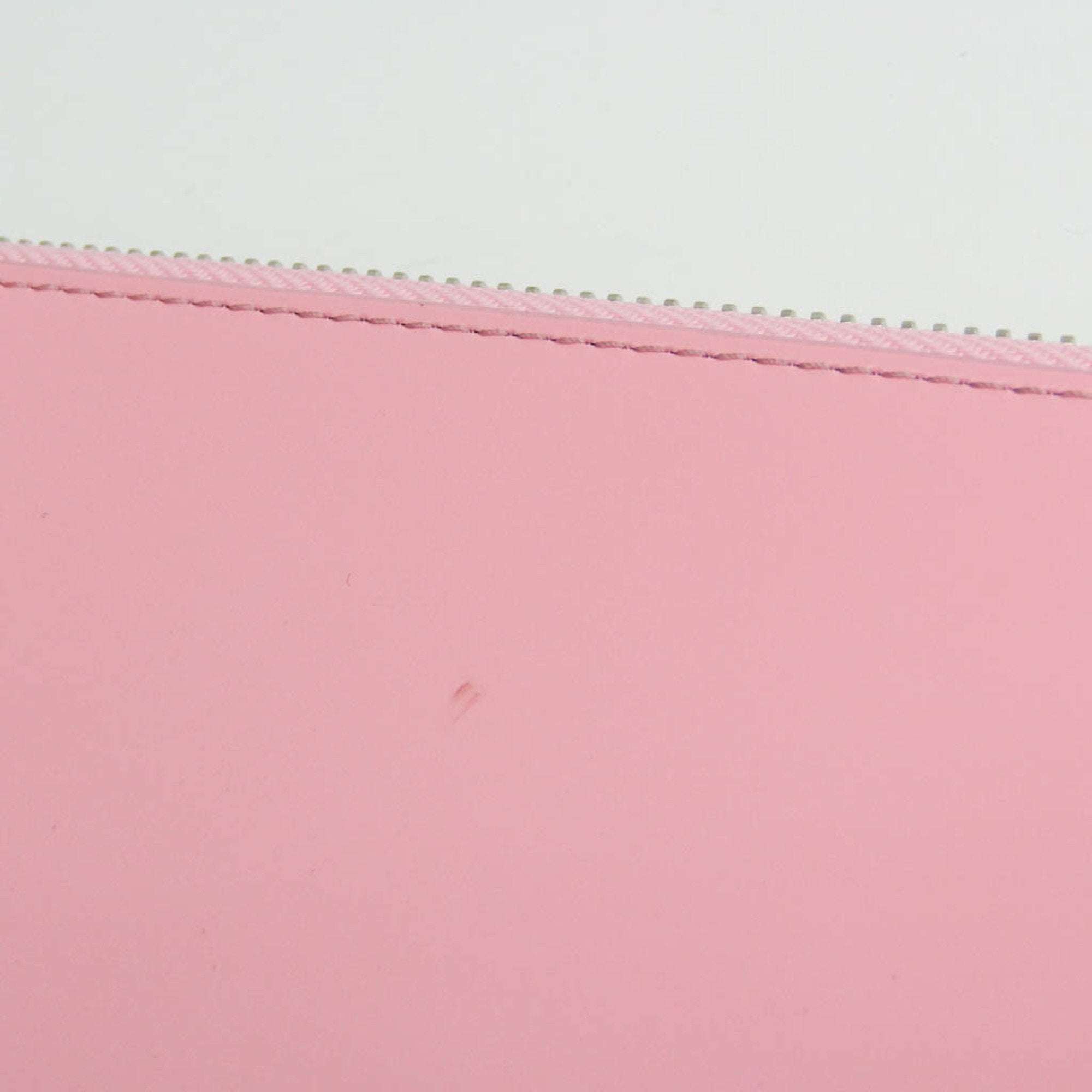 Givenchy Pink Leather Clutch Bag (Pre-Owned)