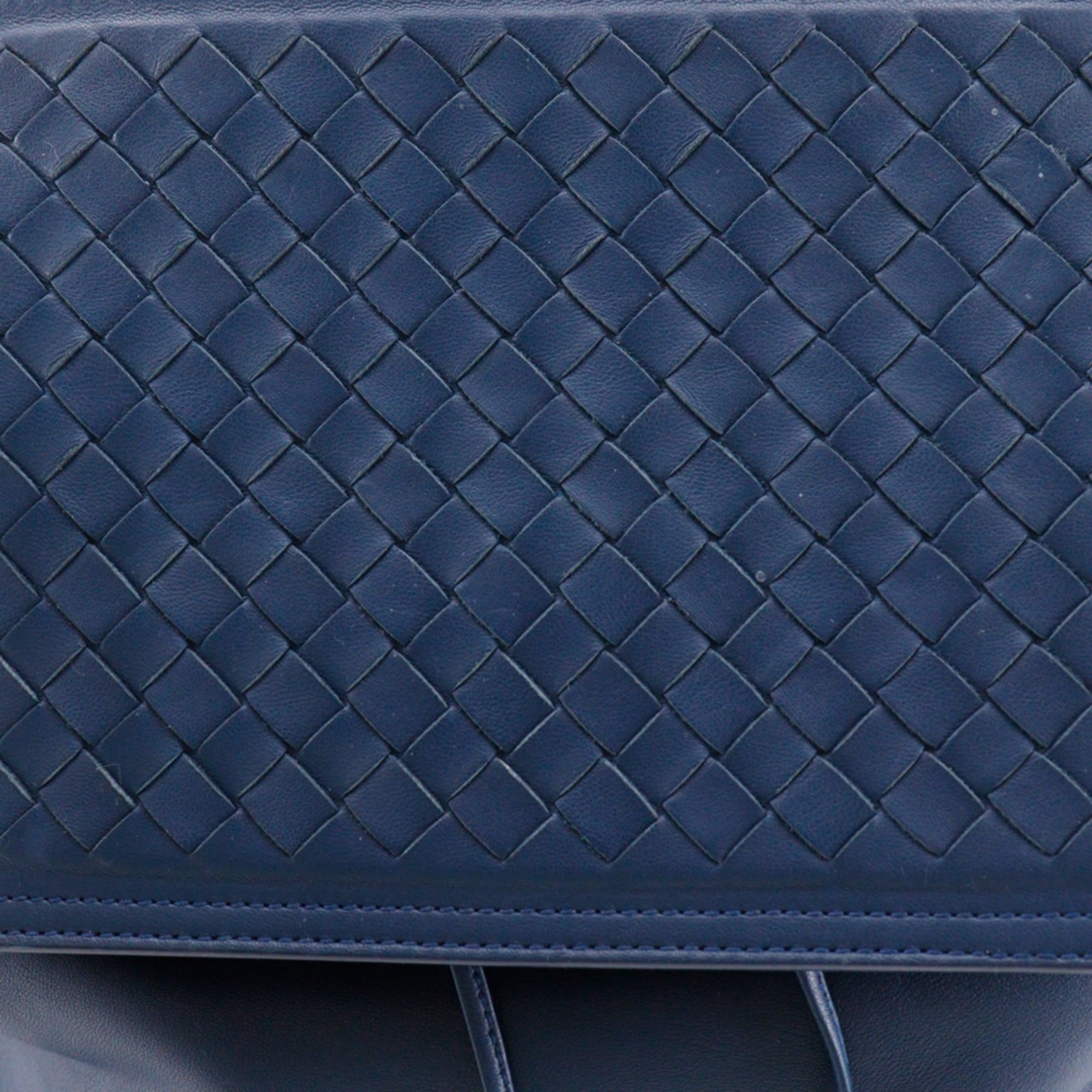 Bottega Veneta Intrecciato Blue Leather Backpack (Pre-Owned)