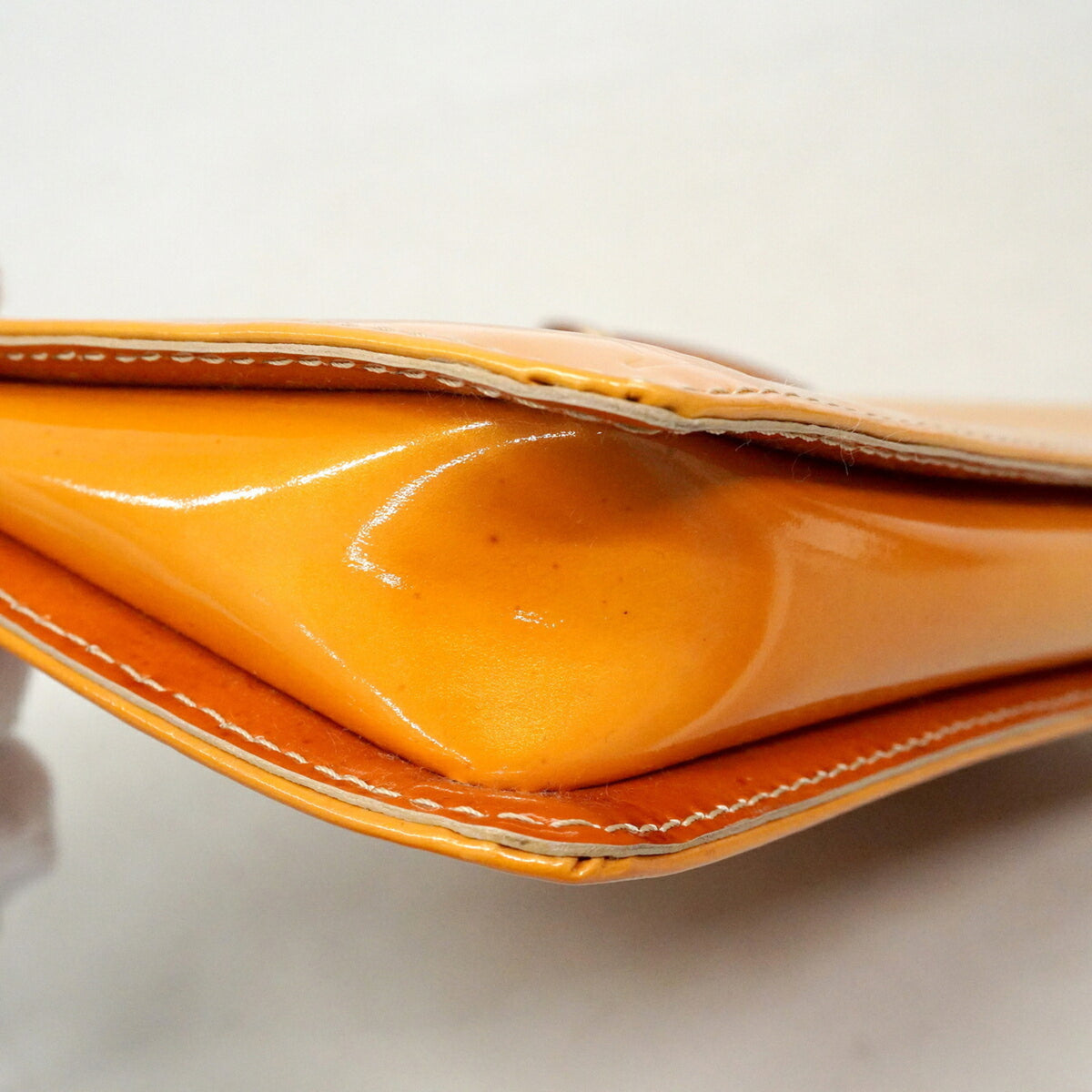 Louis Vuitton Beige Pouch (Pre-Owned)
