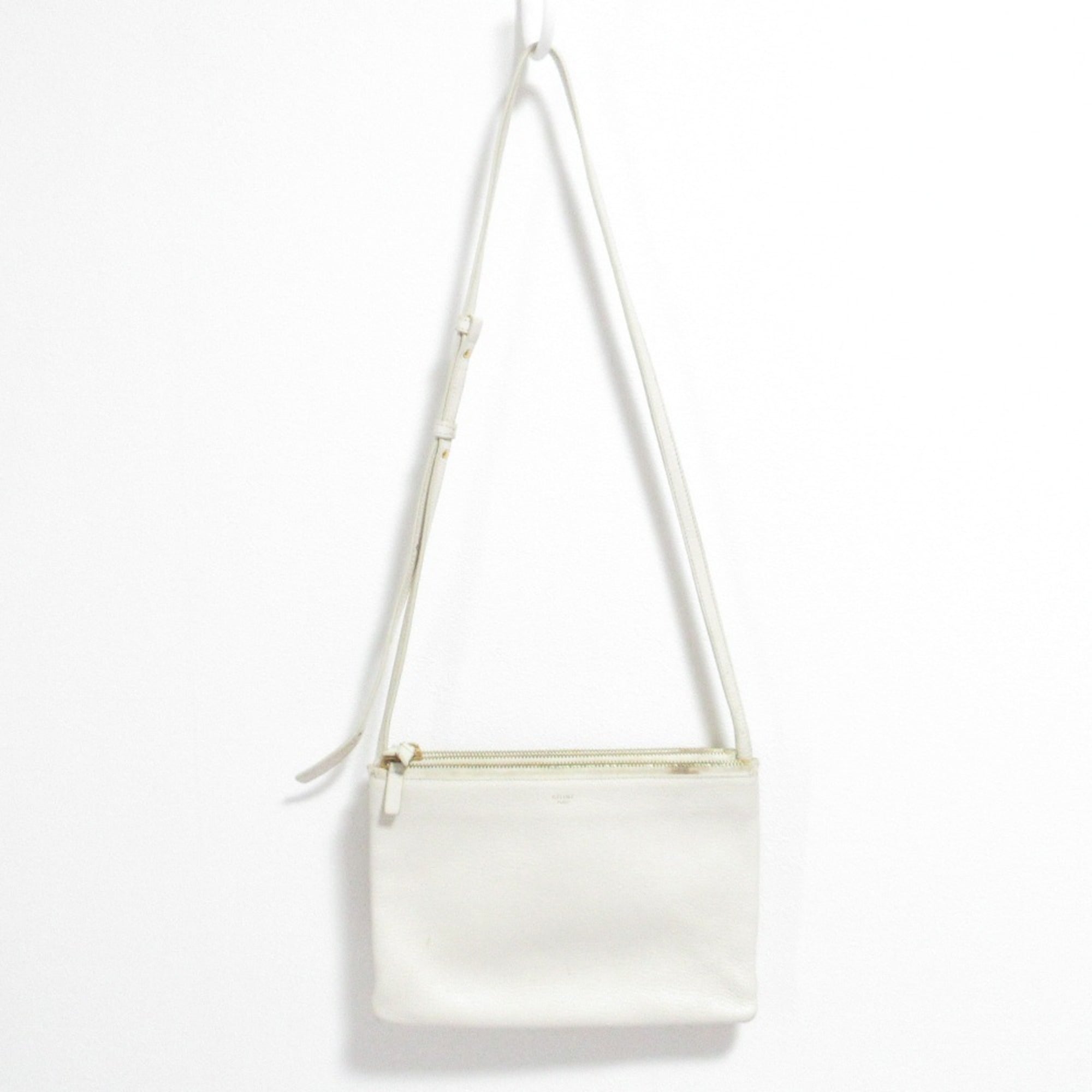 Celine Off-White White Leather Shoulder Bag (Pre-Owned)