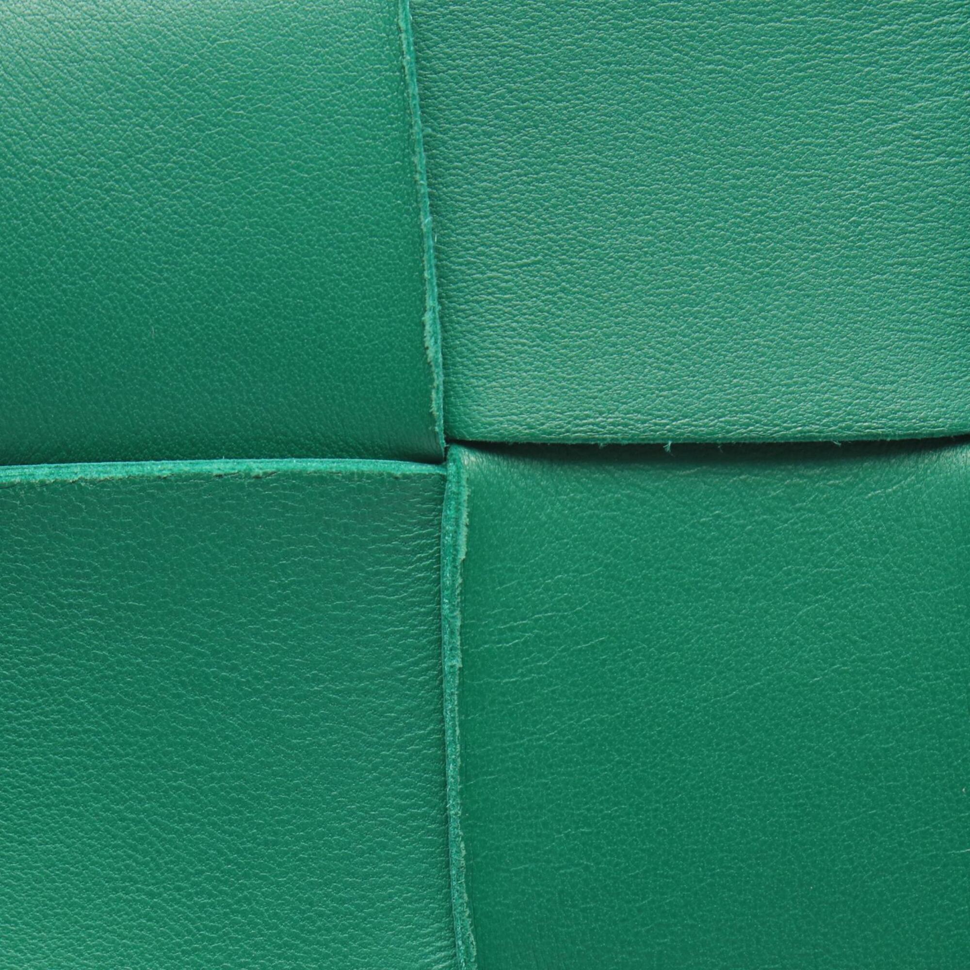 Bottega Veneta Green Leather Handbag Shoulder Bag (Pre-Owned)