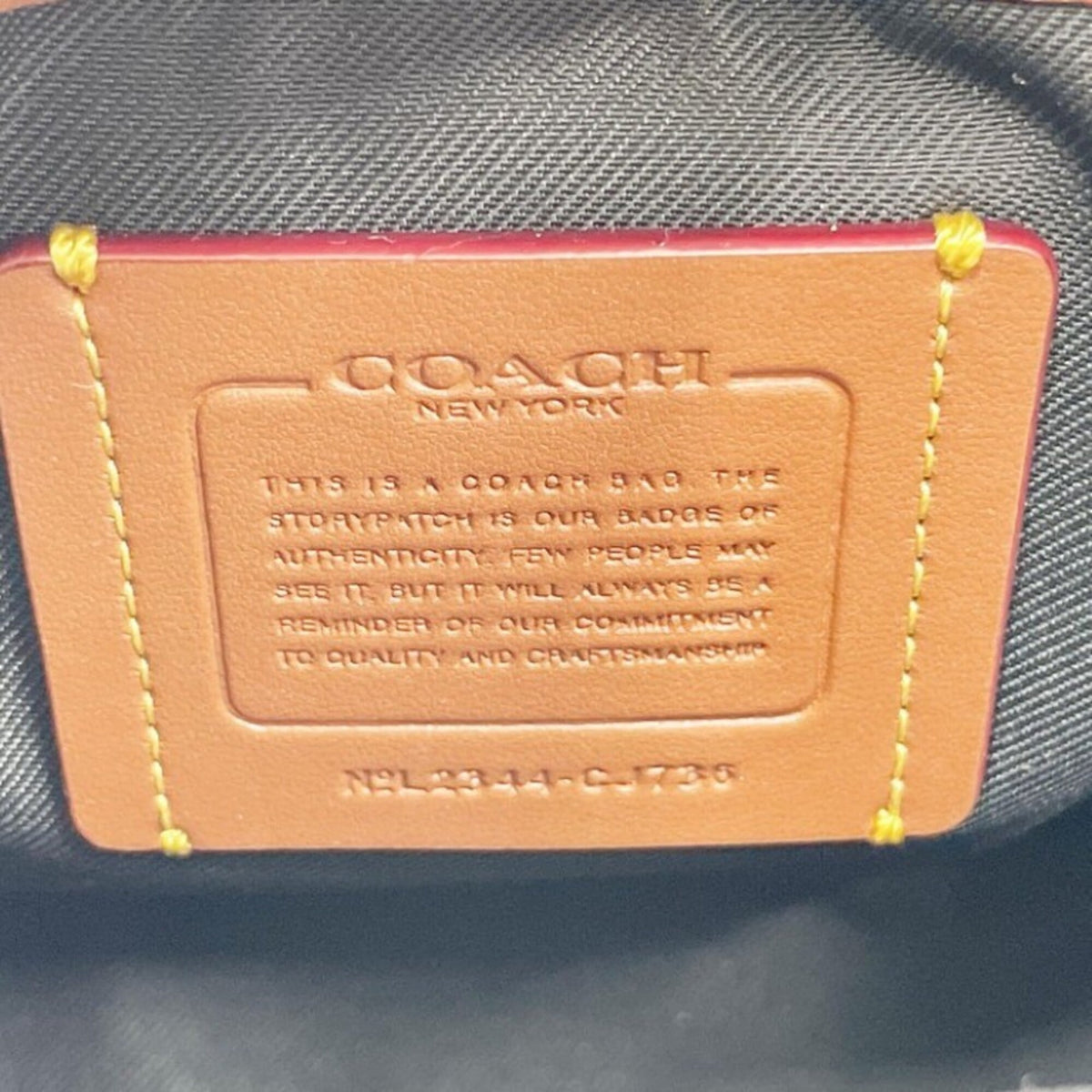 Coach Green Leather Shoulder Bag Sling Bag (Pre-Owned)