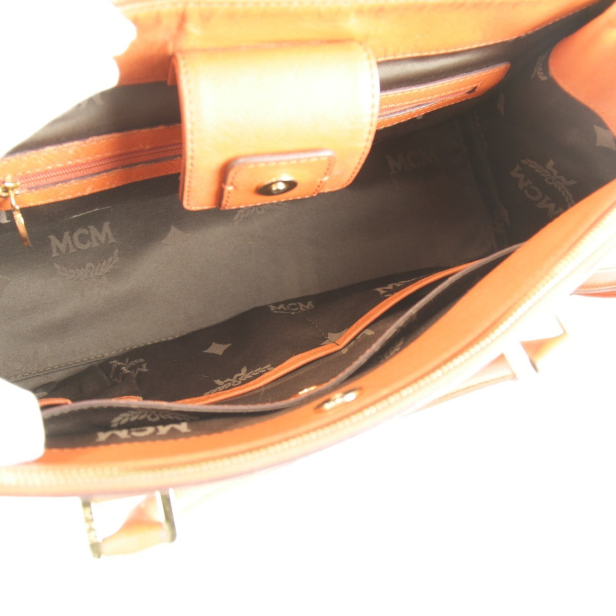 Mcm Orange Leather Shoulder Bag (Pre-Owned)