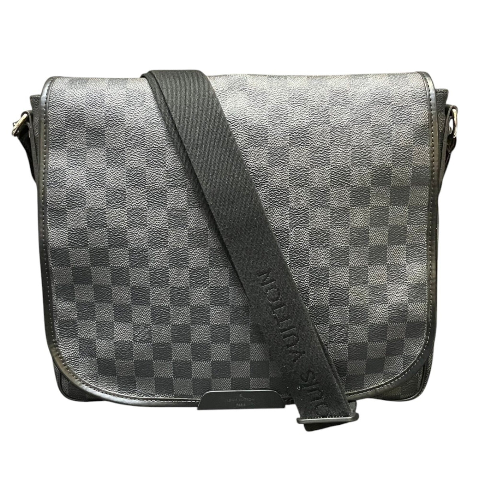 Louis Vuitton Black Shoulder Bag (Pre-Owned)