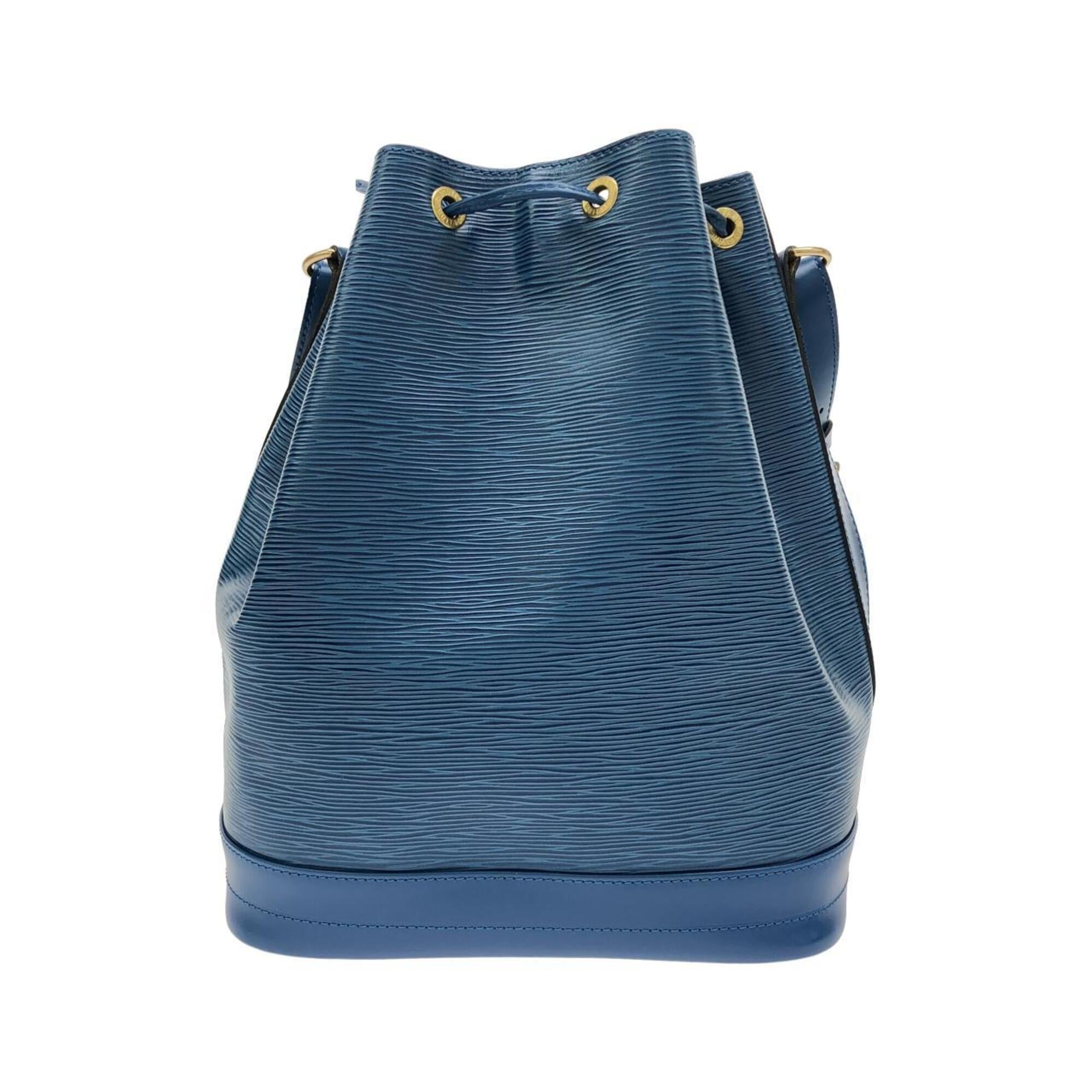 Louis Vuitton Blue Leather Shoulder Bag (Pre-Owned)