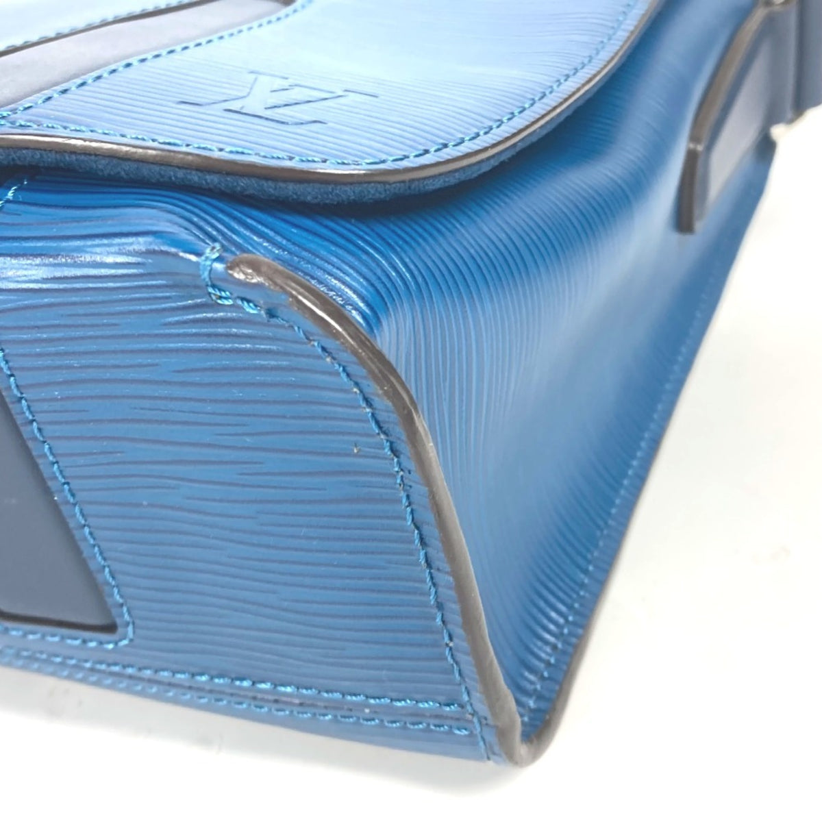 Louis Vuitton Blue Epi Leather Shoulder Bag (Pre-Owned)
