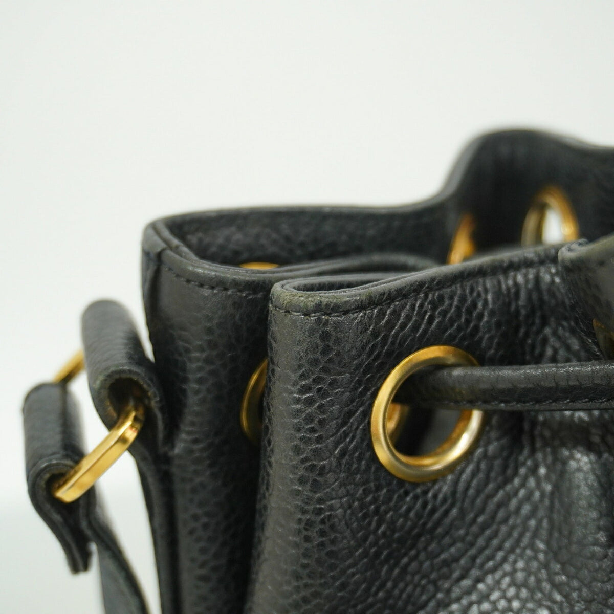 Chanel Black Grained Calfskin Shoulder Bag (Pre-Owned)