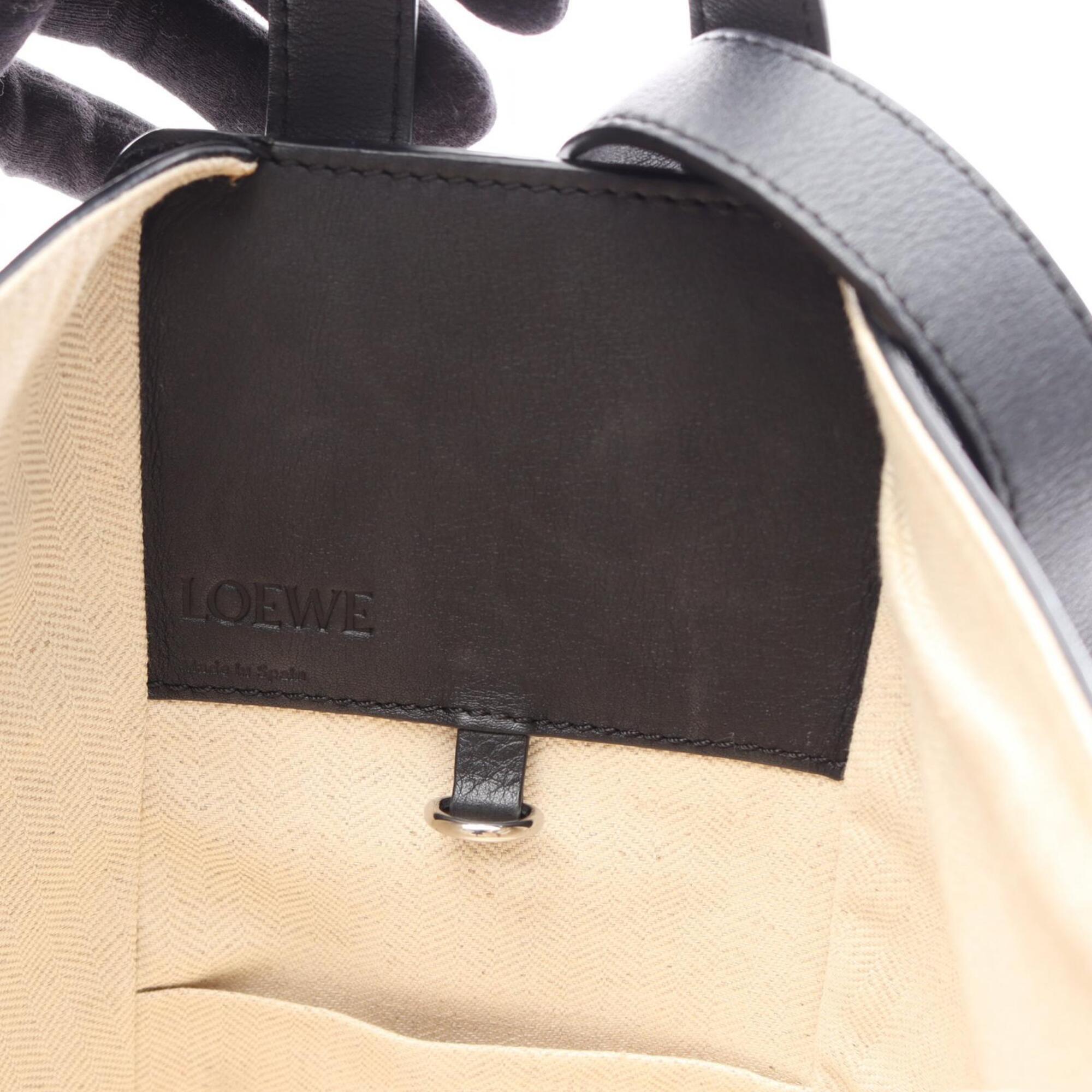Loewe Beige Black Leather Handbag (Pre-Owned)